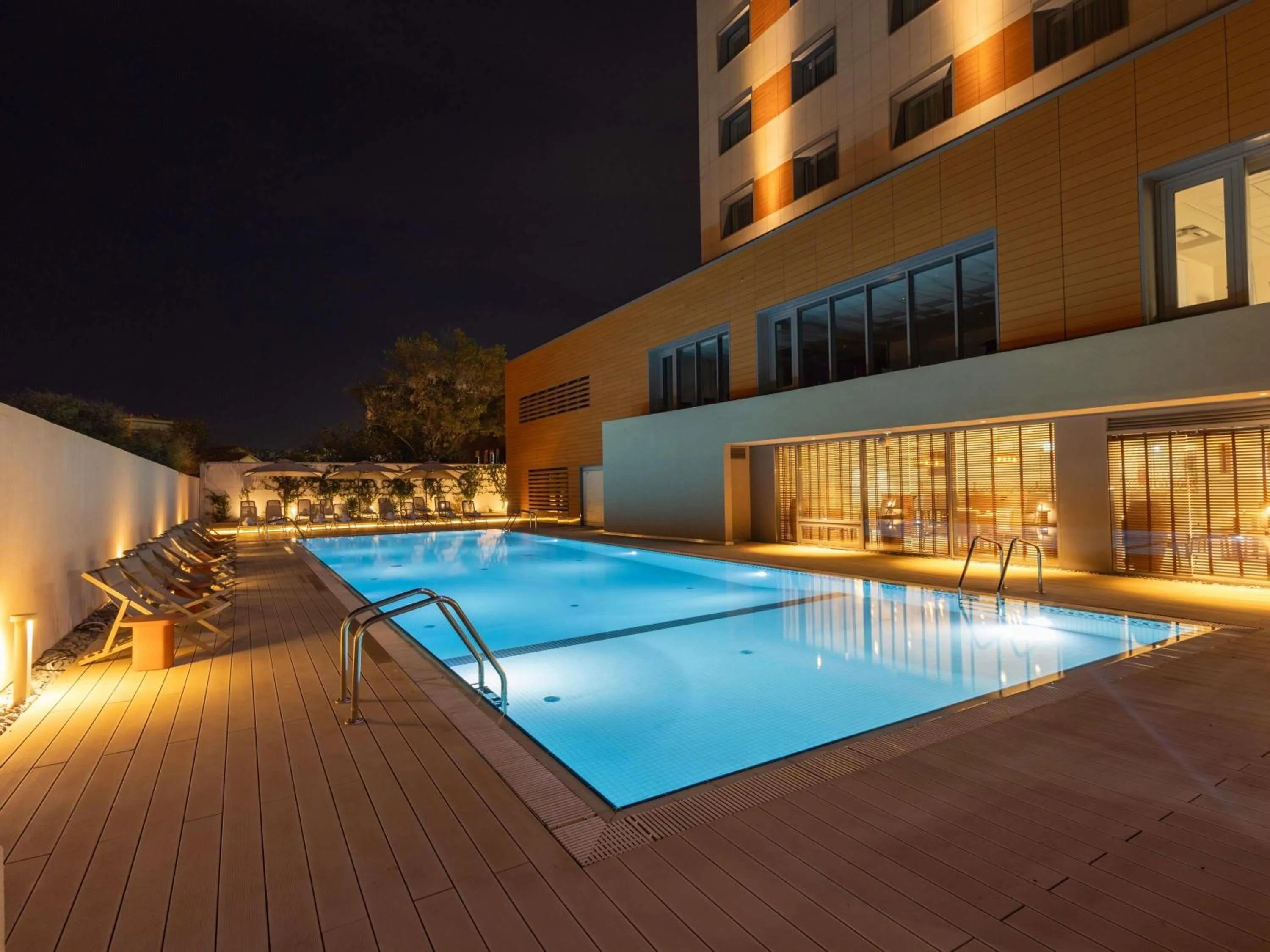 Pool view in Mercure Alger Palais Des Congres
