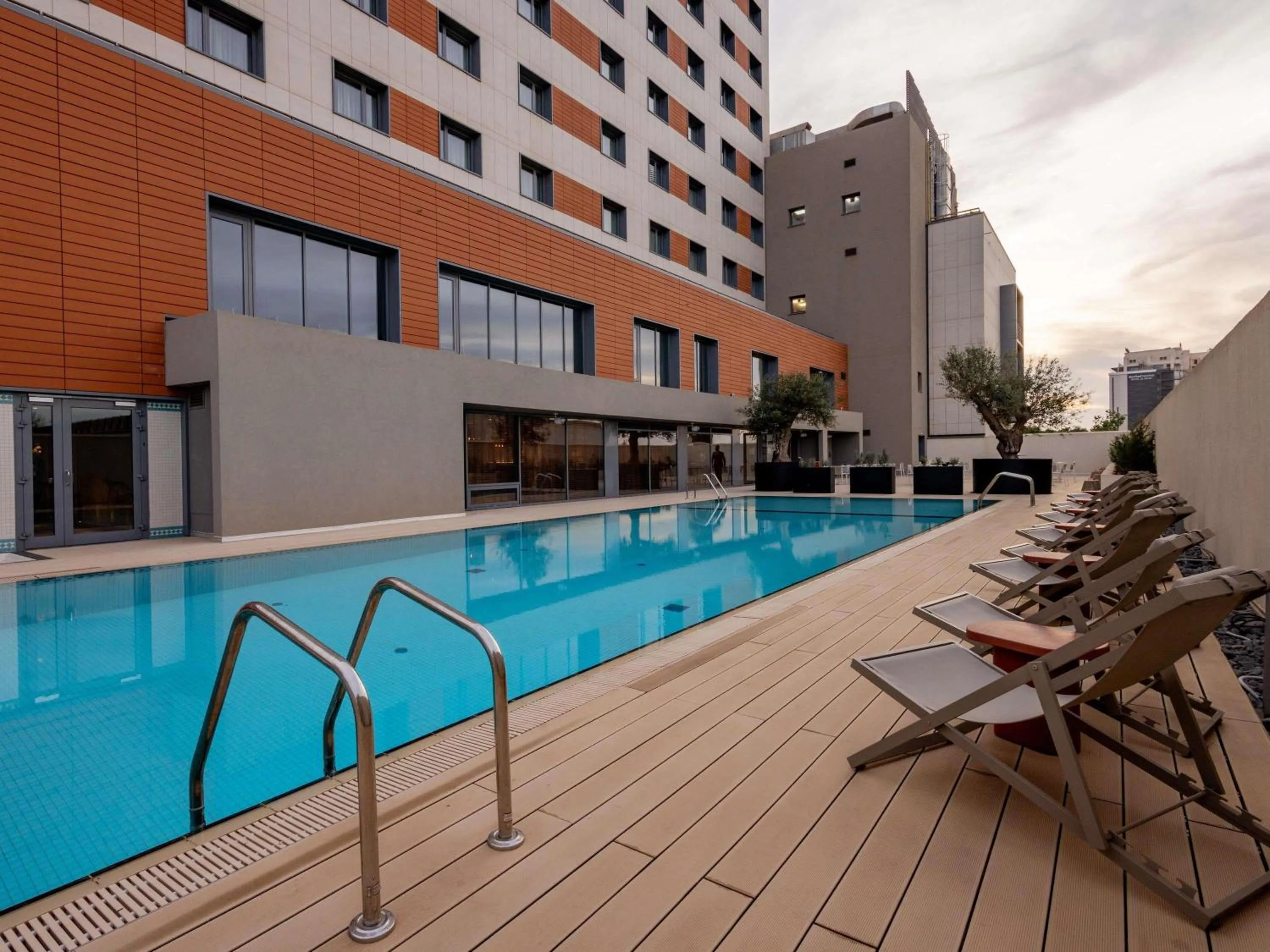 Pool view in Mercure Alger Palais Des Congres