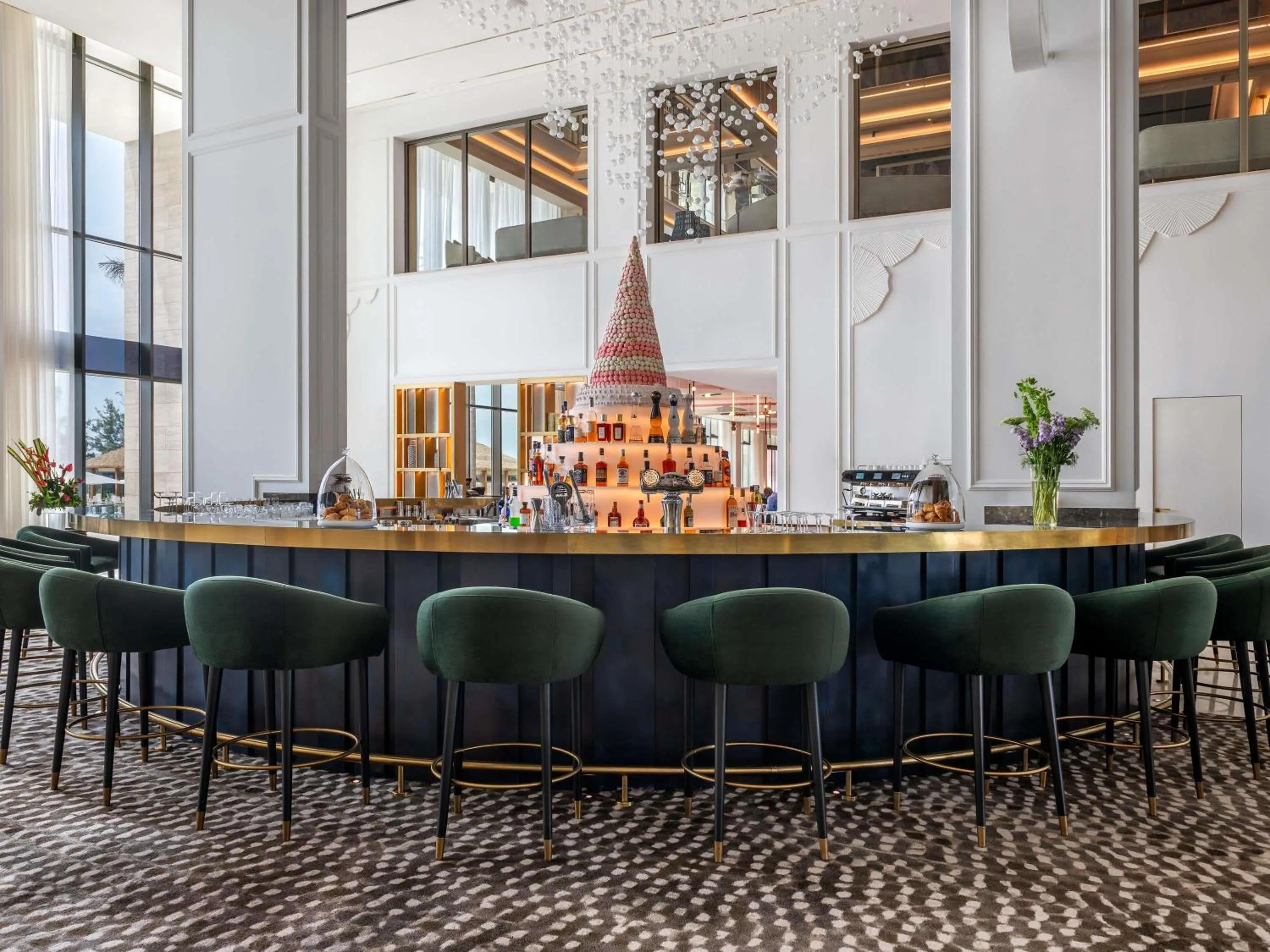 Lounge or bar in Sofitel Cotonou Marina Hotel & Spa