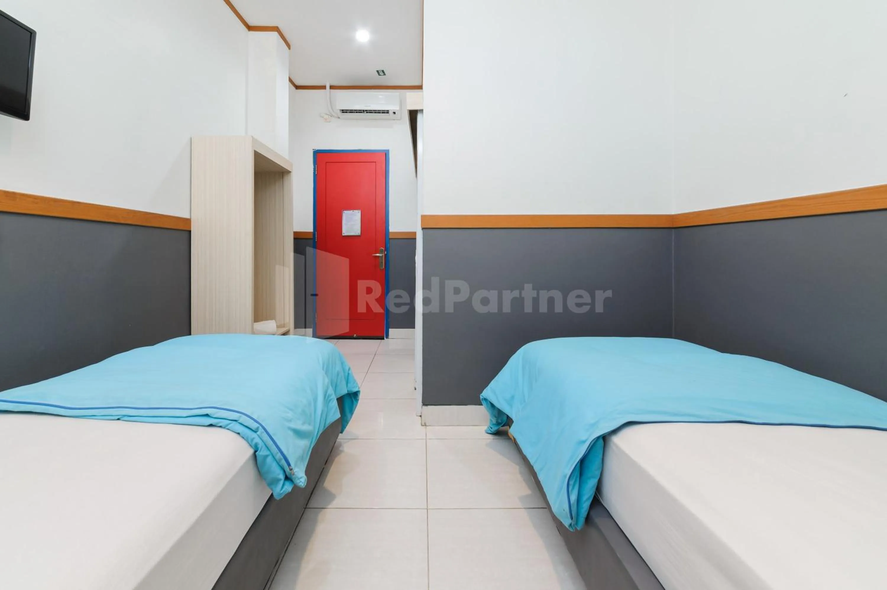 Bedroom, Bed in Urbanview Hotel Ian Jaksa Kebon Sirih