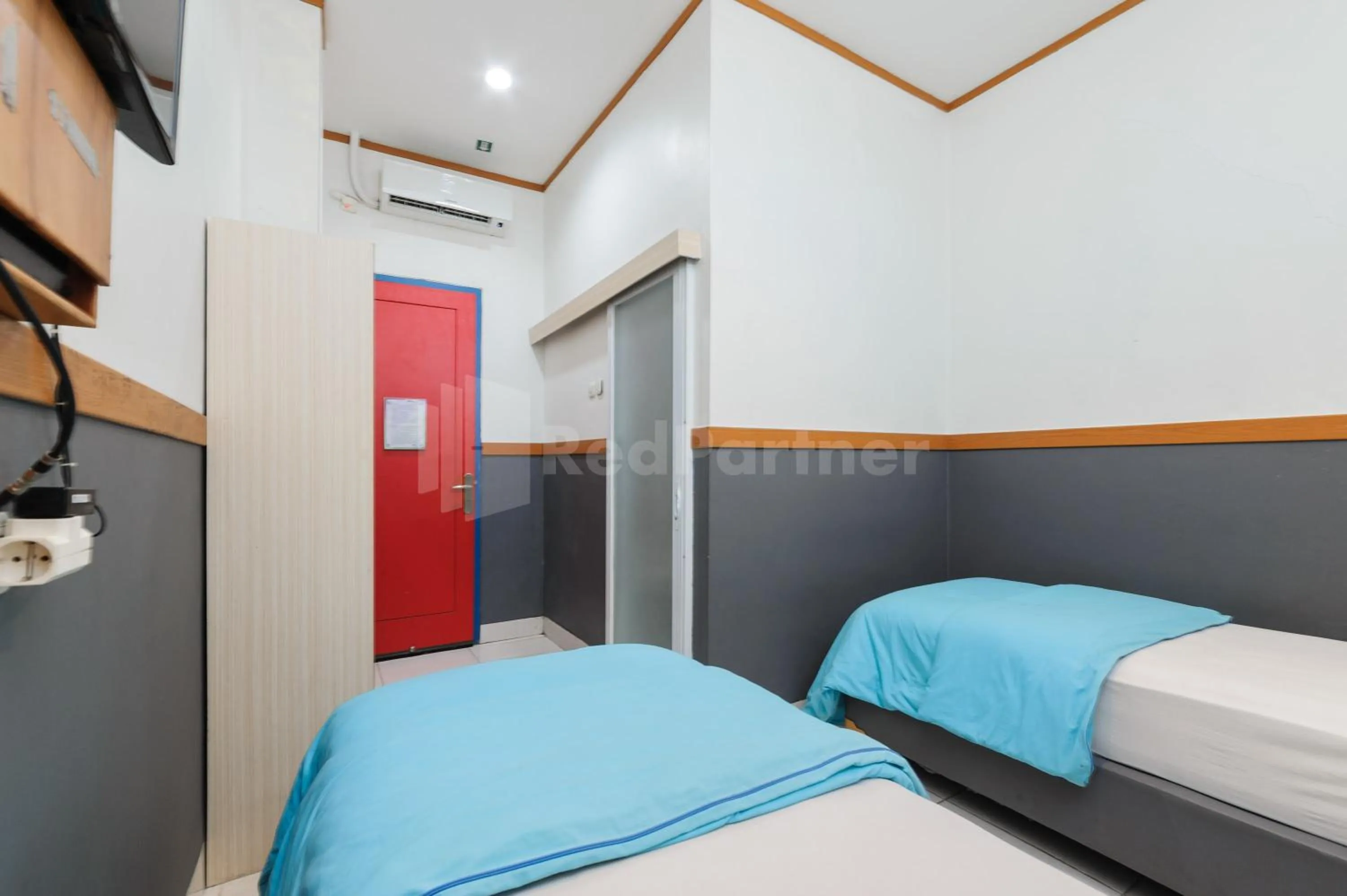 Bedroom, Bed in Urbanview Hotel Ian Jaksa Kebon Sirih