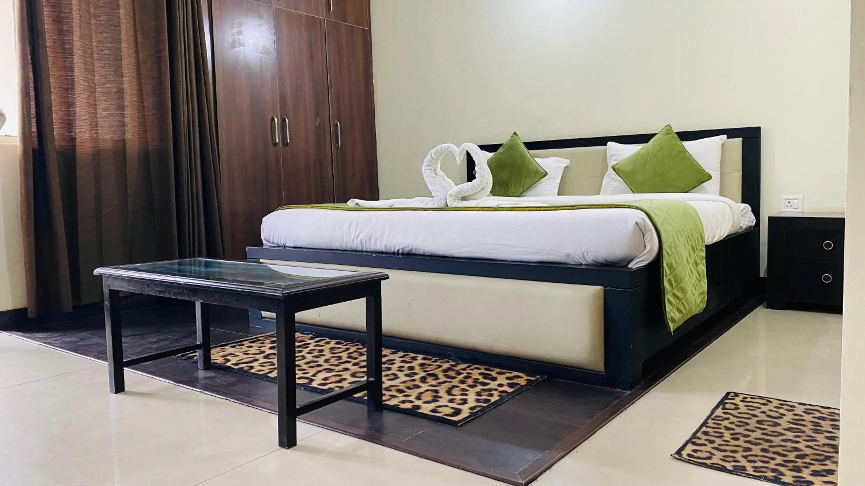 Bedroom, Bed in LivBox