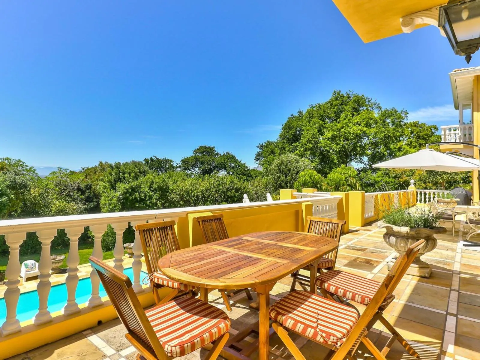 Patio in Devonport House - Constantia