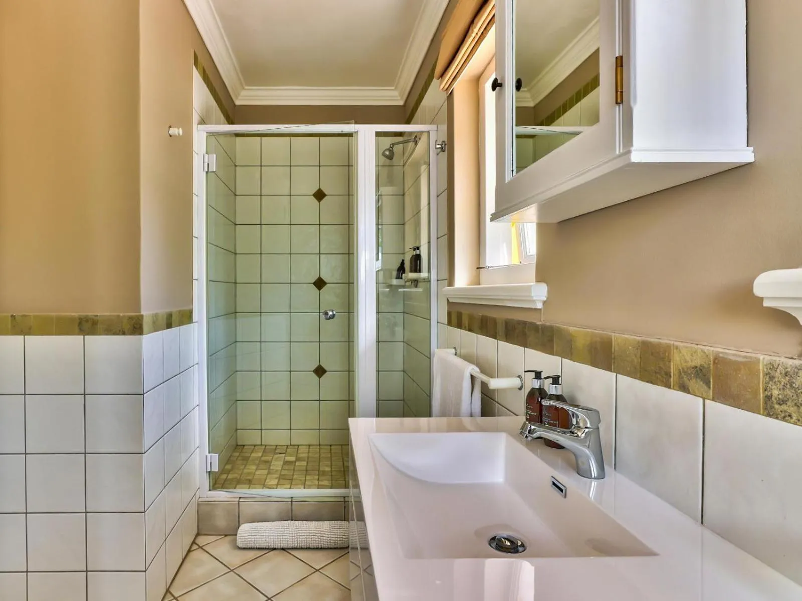 Bathroom in Devonport House - Constantia