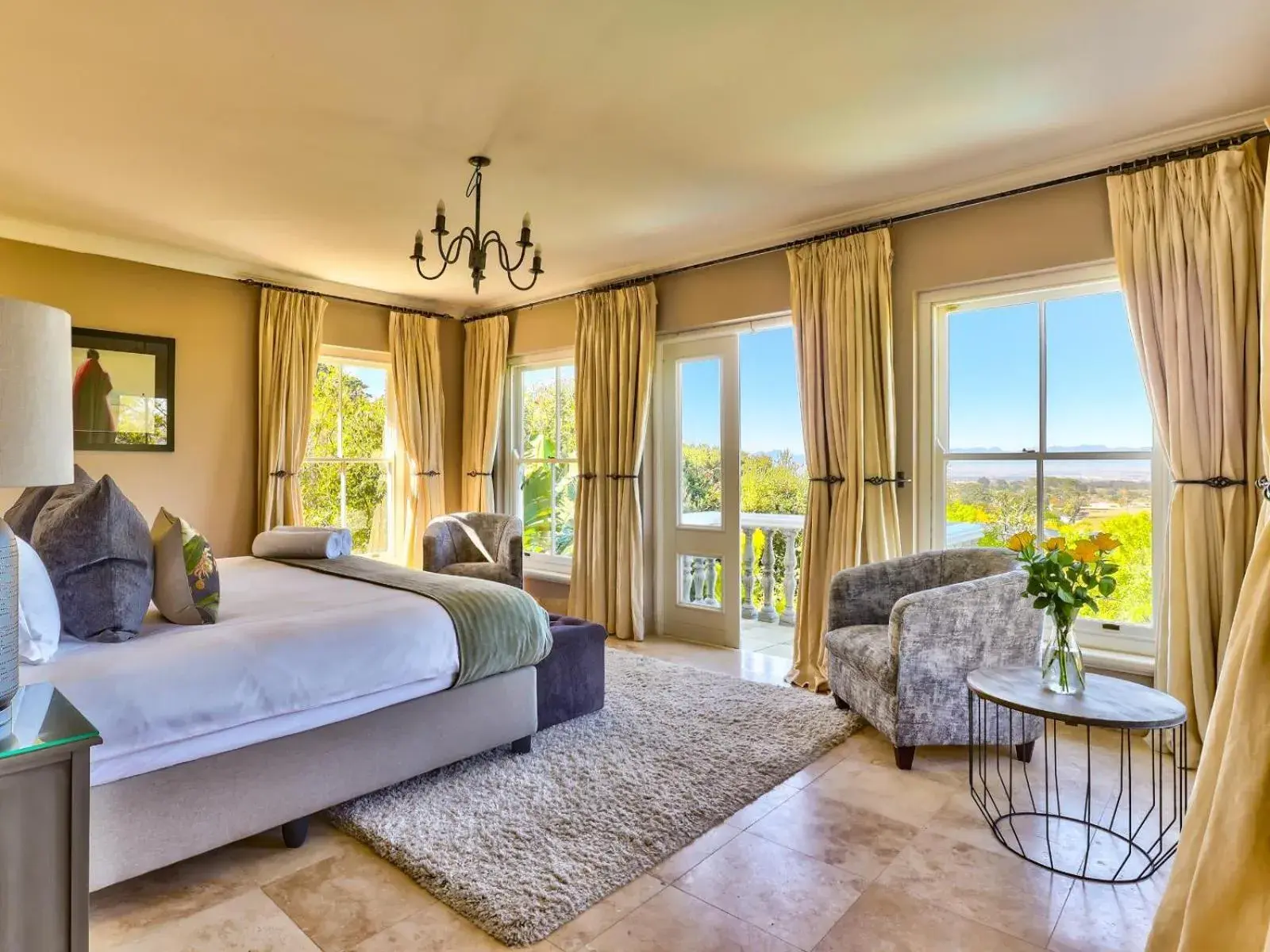 Superior De Luxe Suite in Devonport House - Constantia Superior De Luxe Suite in Devonport House - Constantia