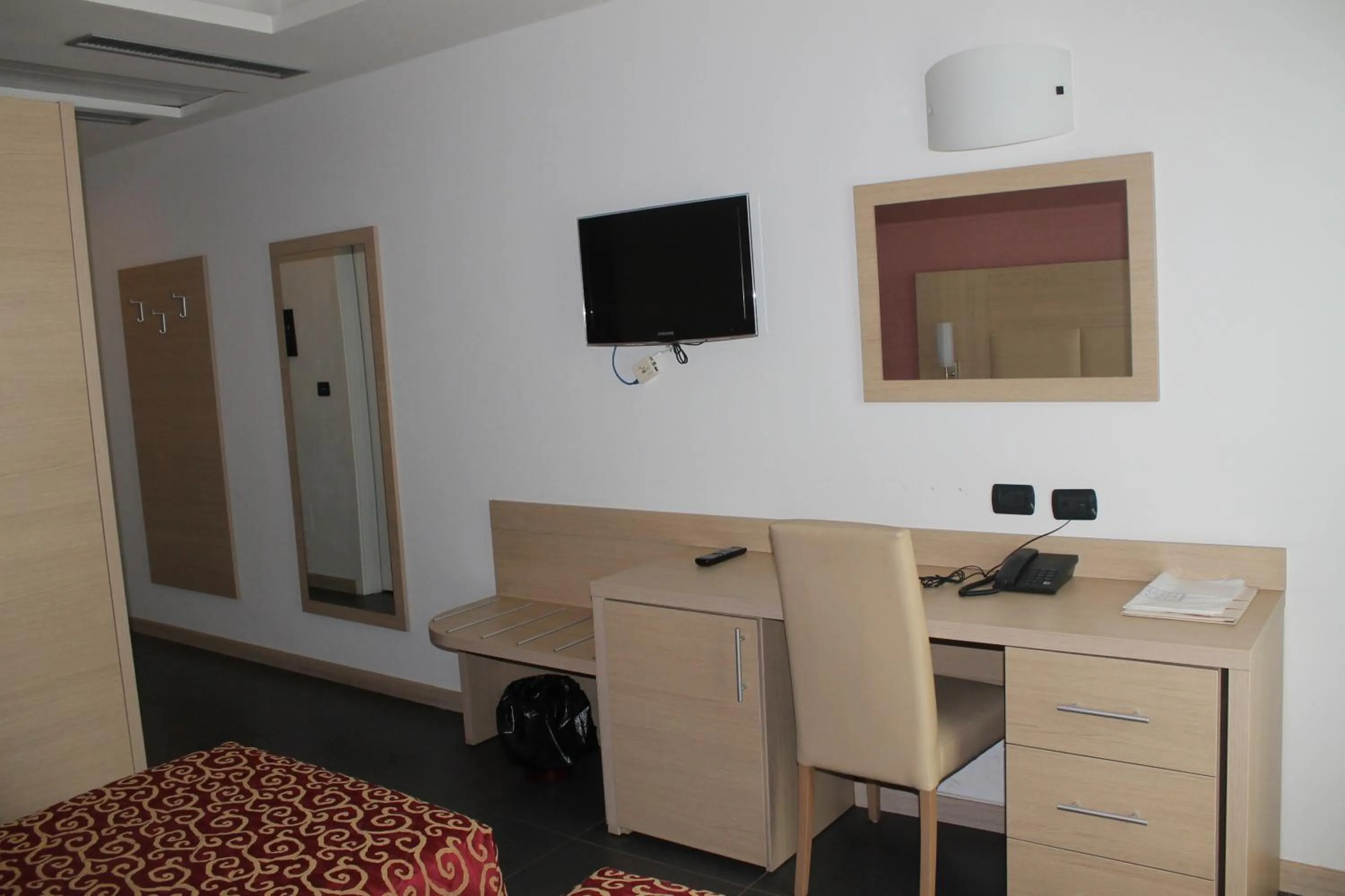 TV and multimedia in Hotel Eridano