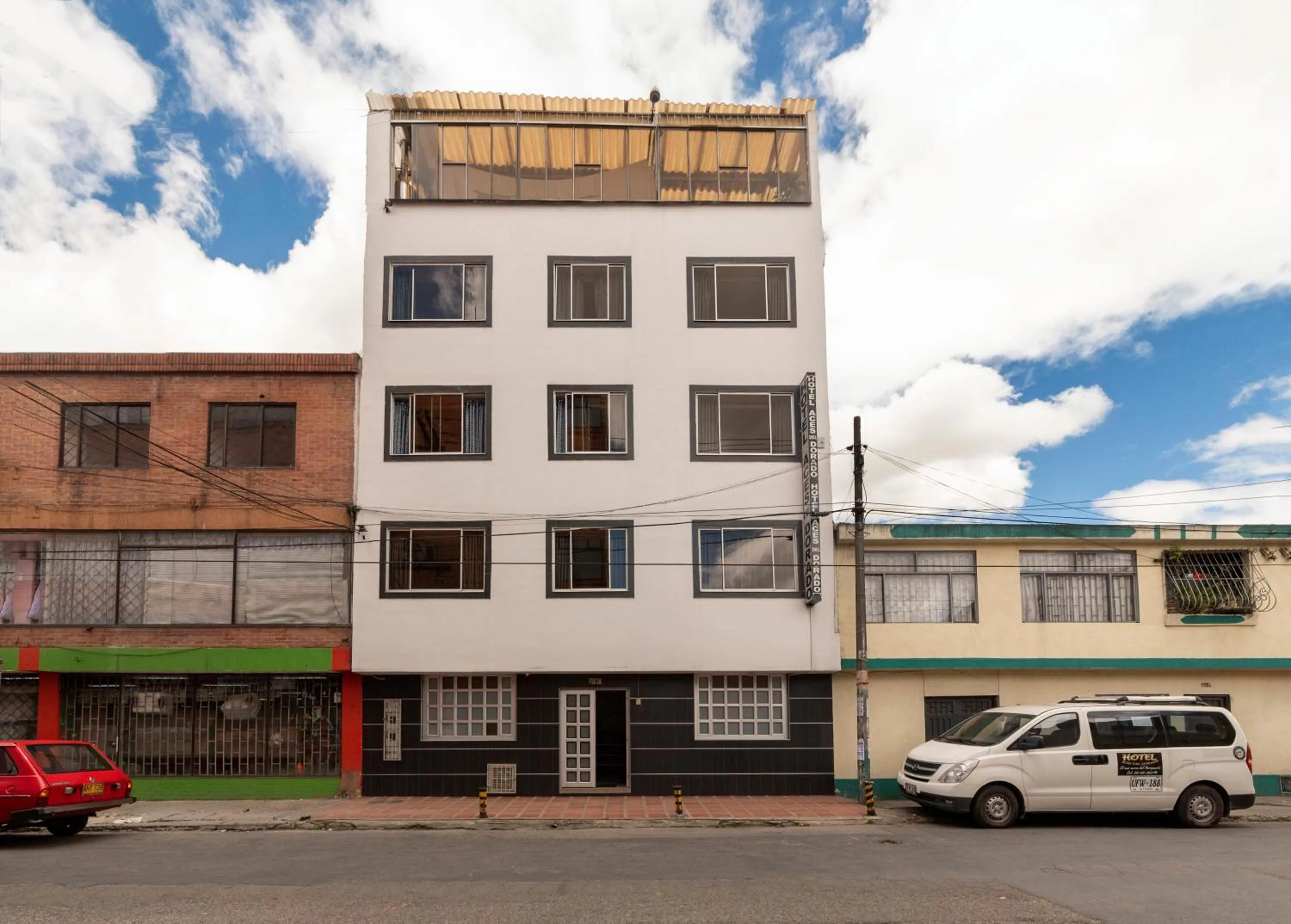 Facade/entrance in Hotel Dorado 100