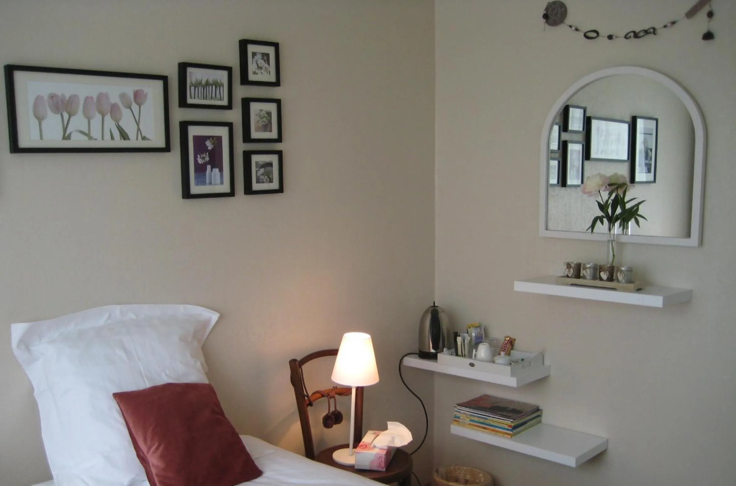 Decorative detail in Les Petites Chambres de la Bleue Maison