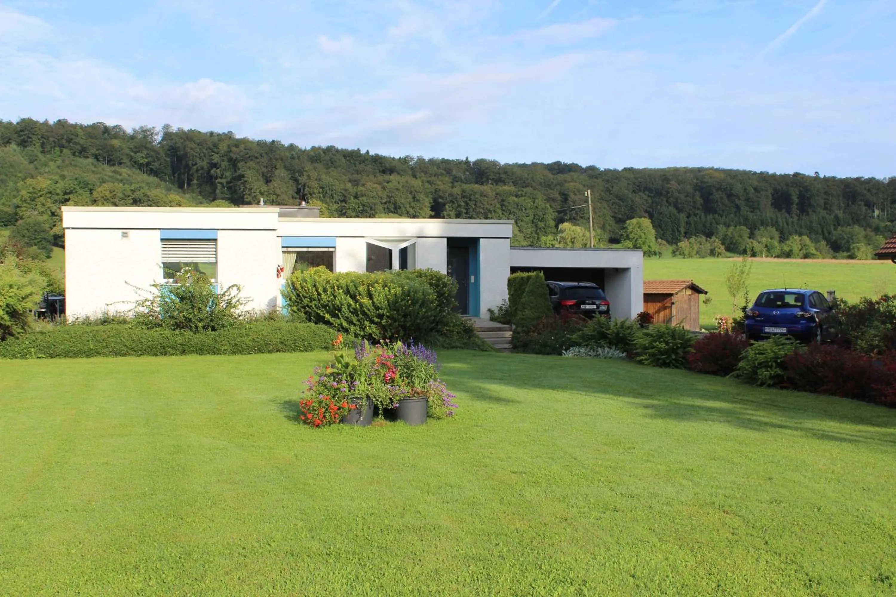Property building in Les Petites Chambres de la Bleue Maison