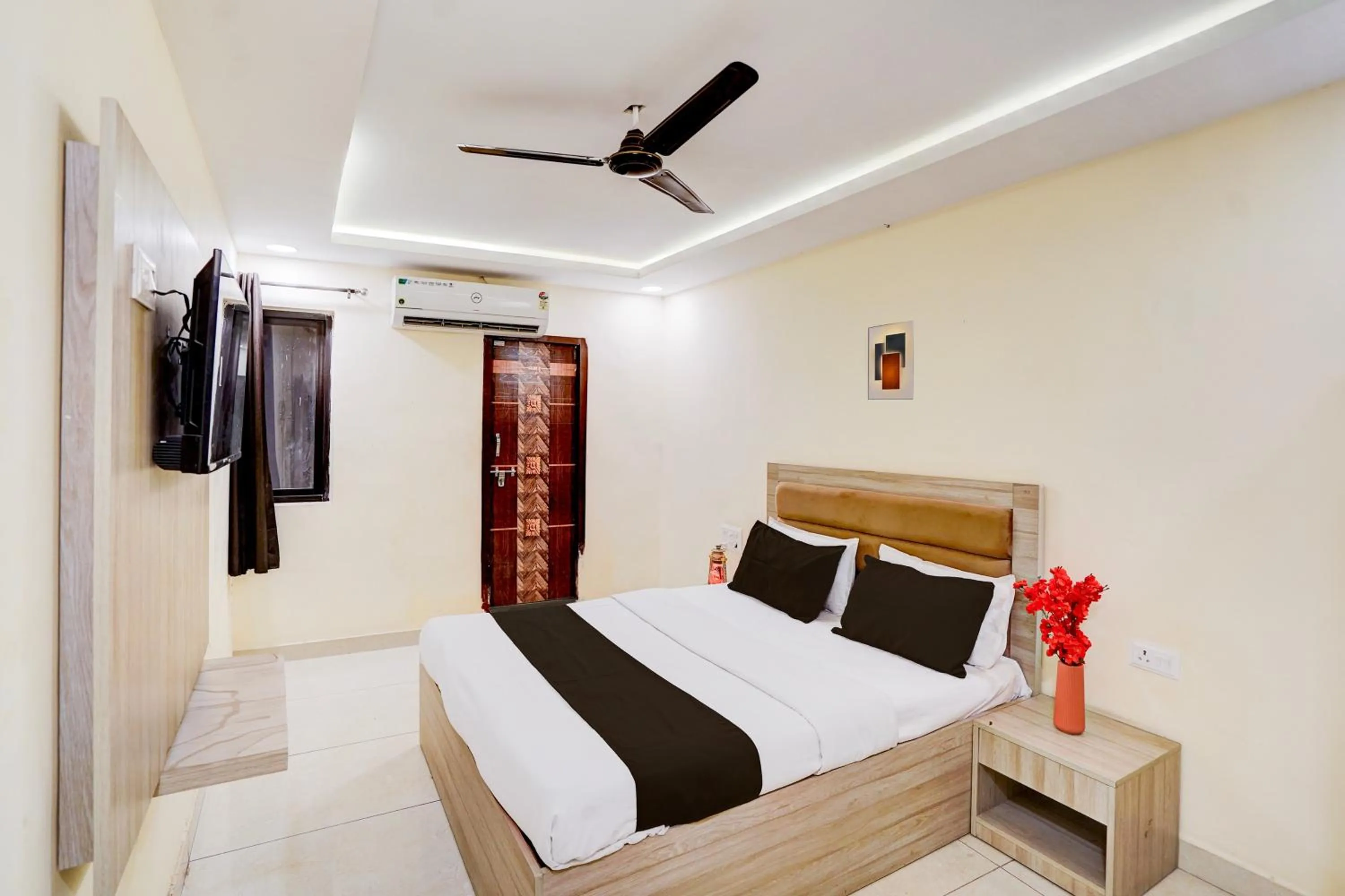 Classic Triple Room - single occupancy in Hotel O Ajmer Heritage