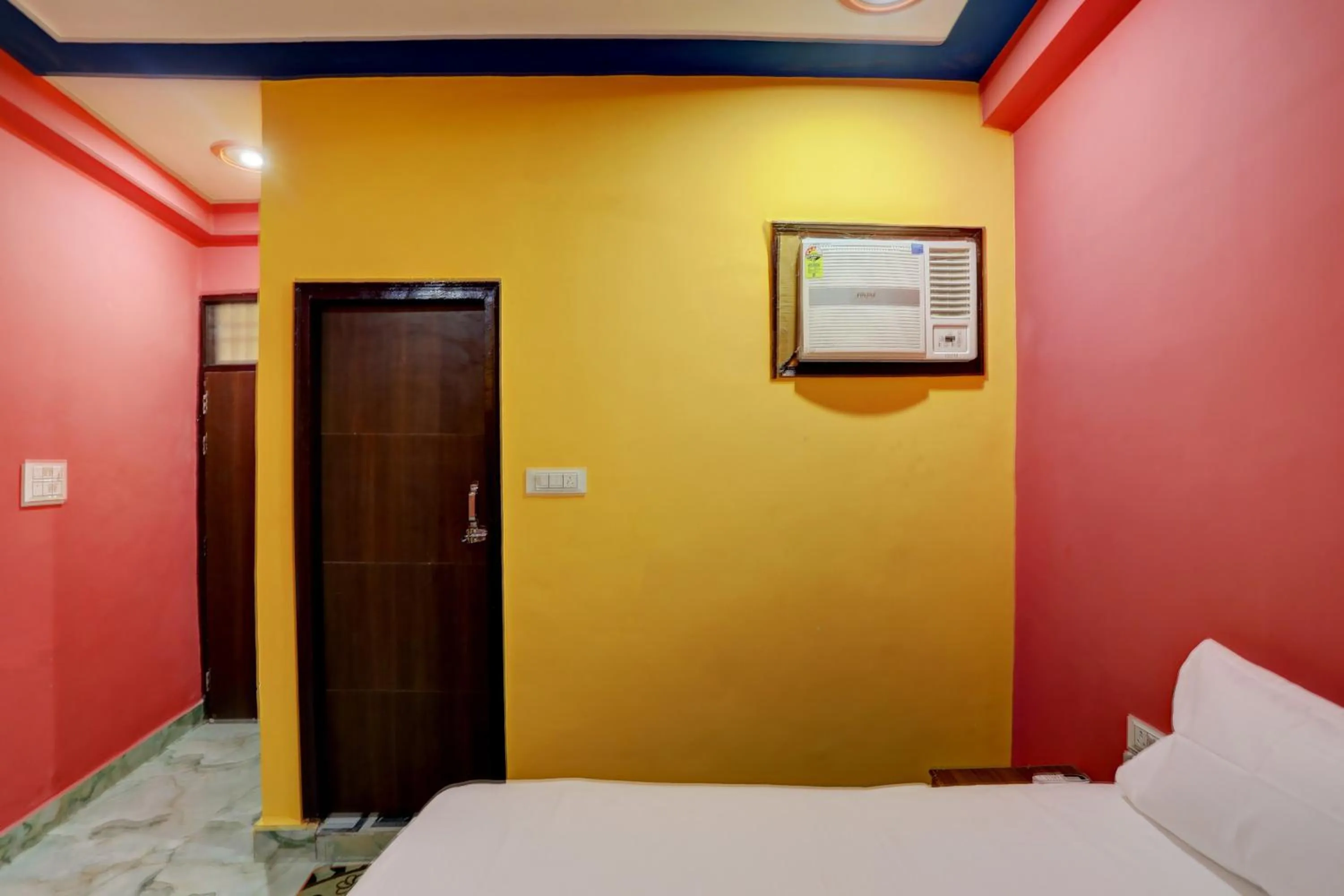 Bedroom in Hotel O Sk Inn