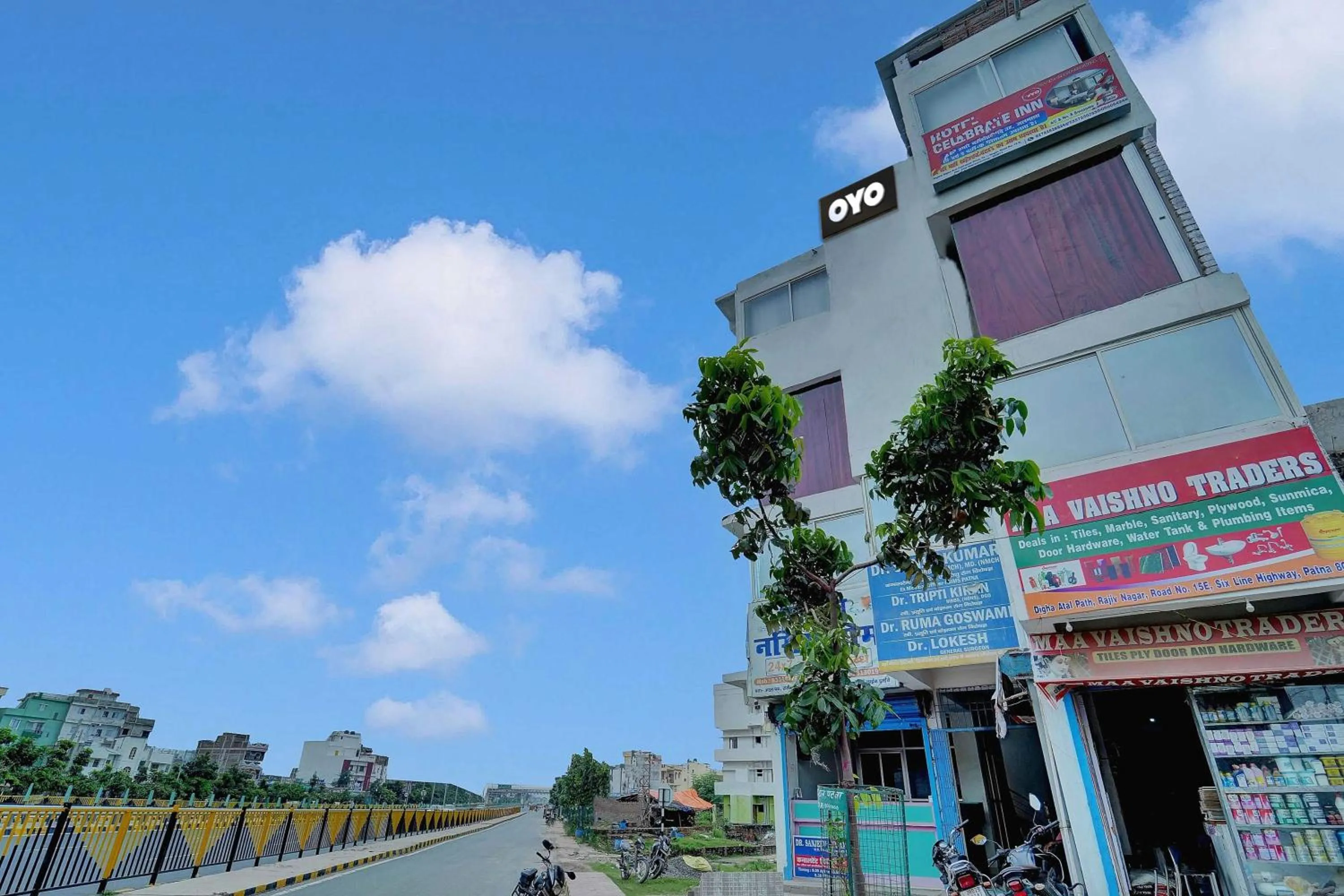 Facade/entrance in OYO Flagship Hotel Celebrate Inn