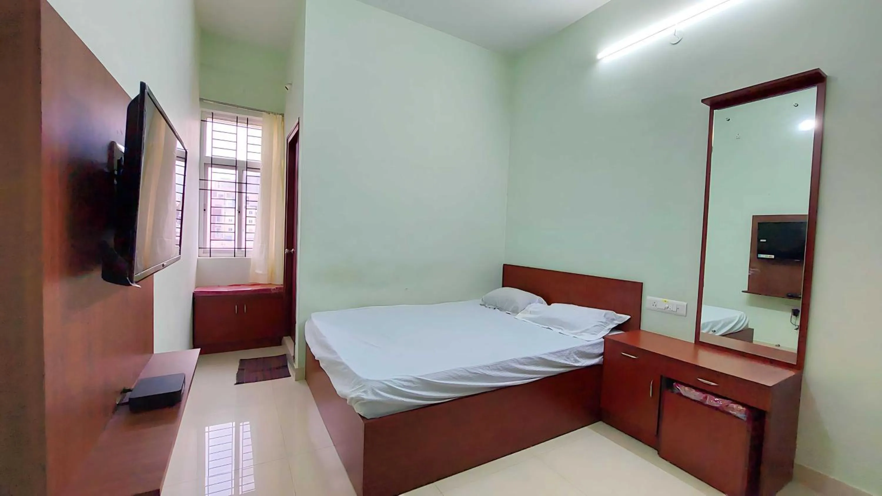 Bedroom, Bed in Hotel O Aafa Garden Restaurant and Lodge