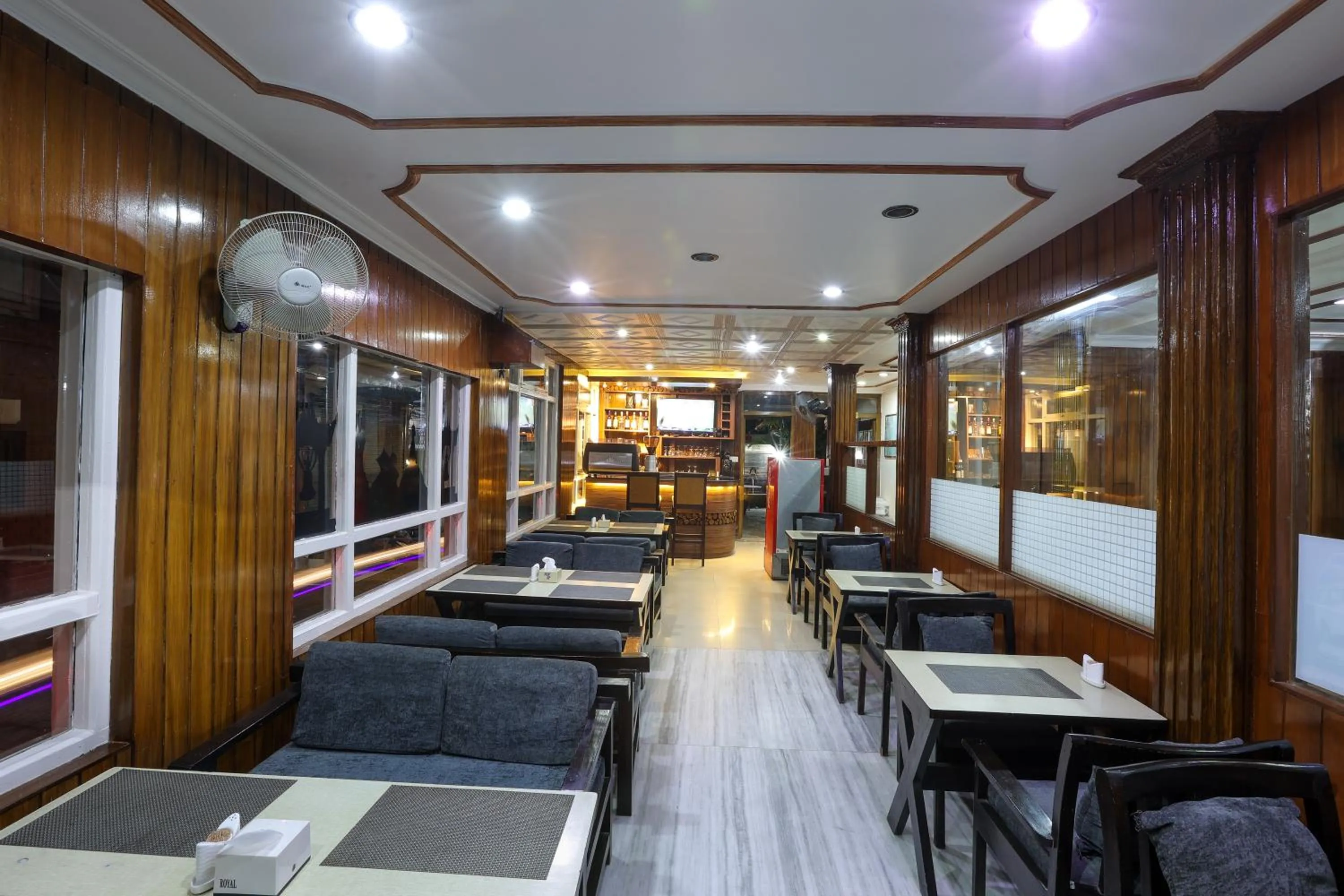 Restaurant/places to eat in Hotel Sekai