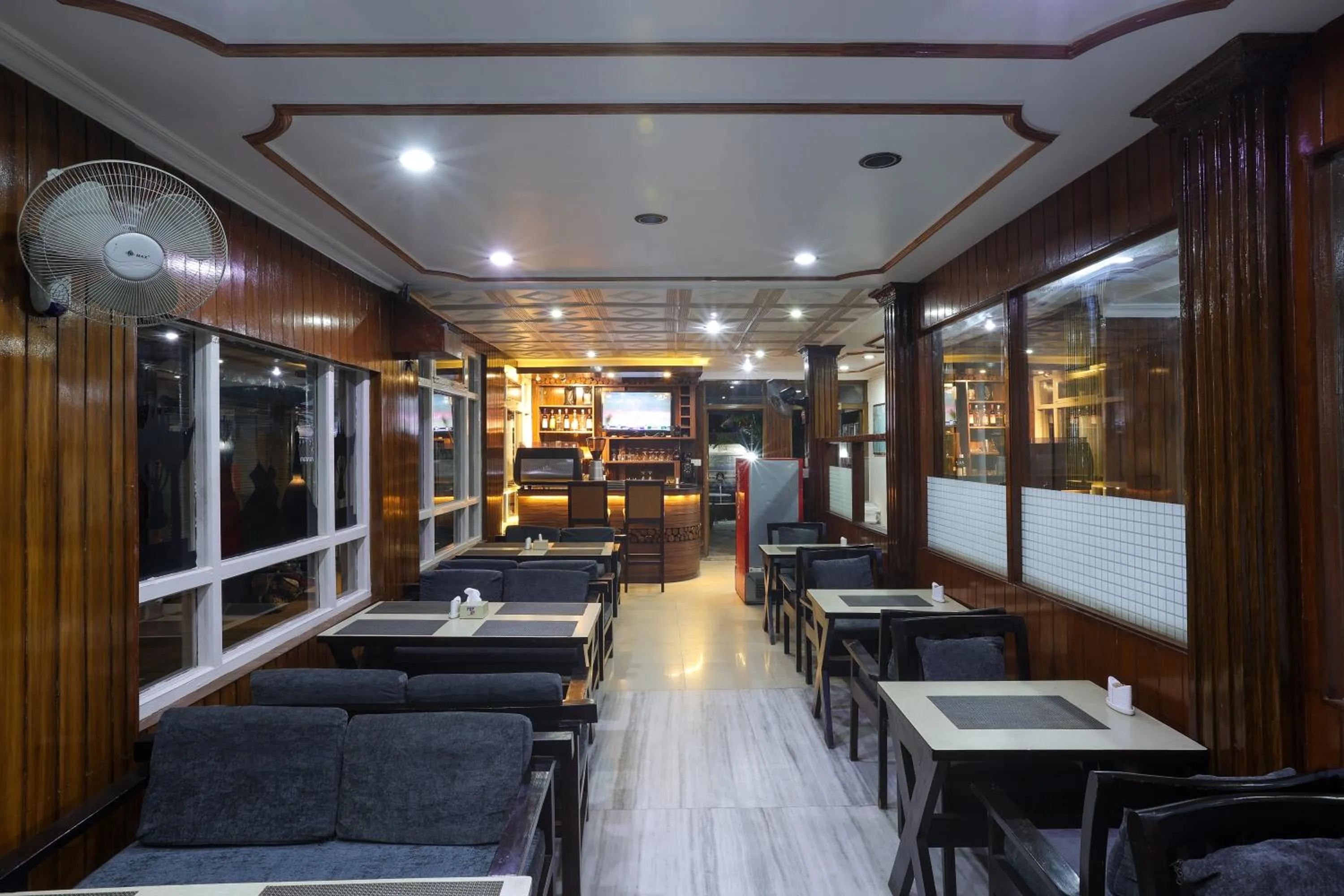 Restaurant/places to eat in Hotel Sekai