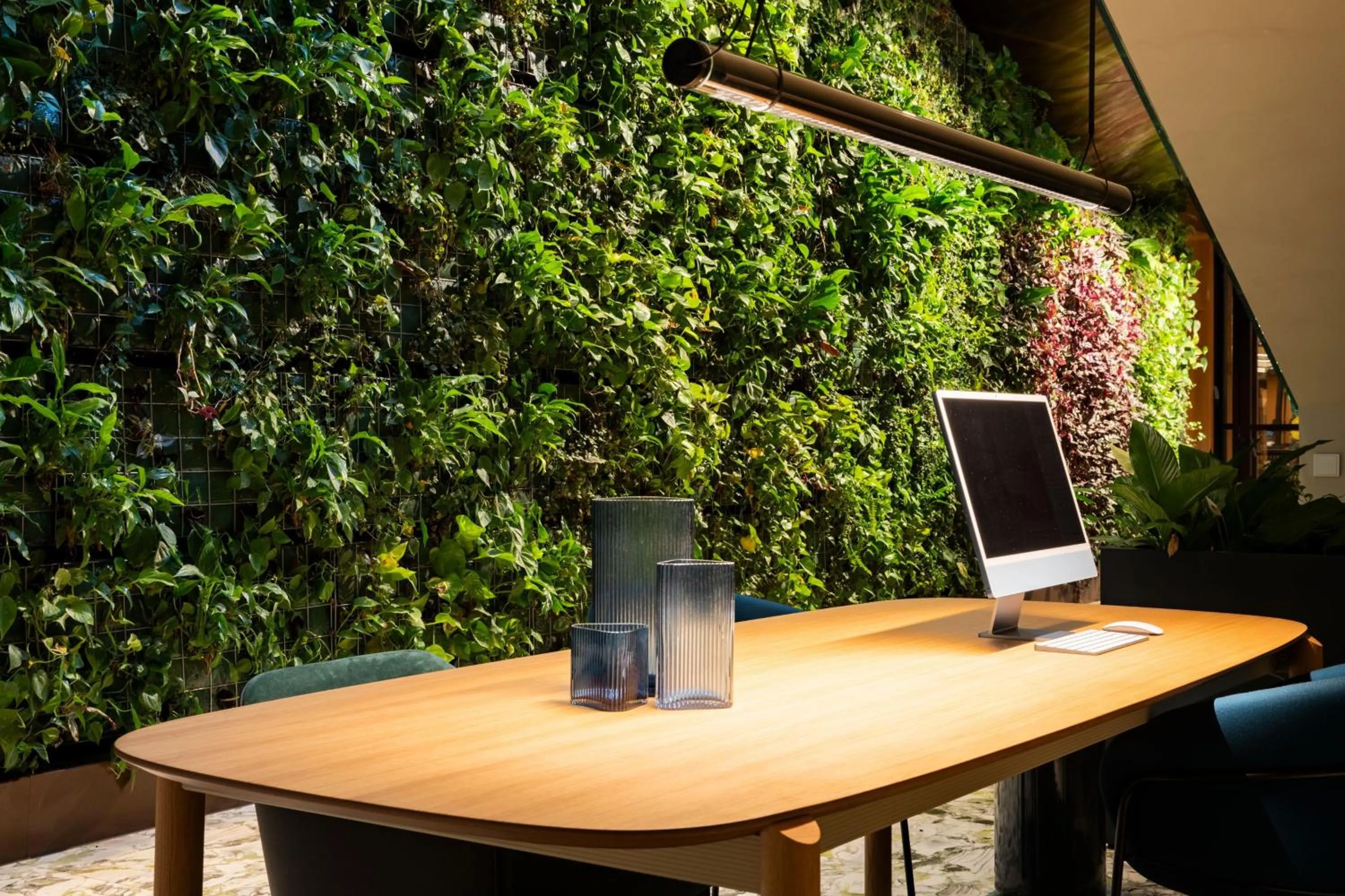 Meeting/conference room in Labtwentytwo Barcelona, a Tribute Portfolio Hotel