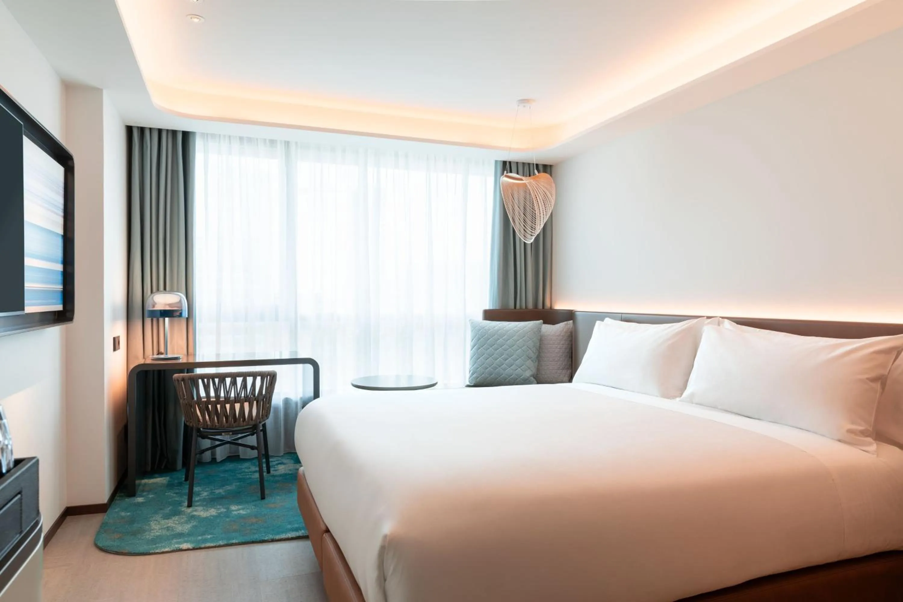 Photo of the whole room, Bed in Labtwentytwo Barcelona, a Tribute Portfolio Hotel