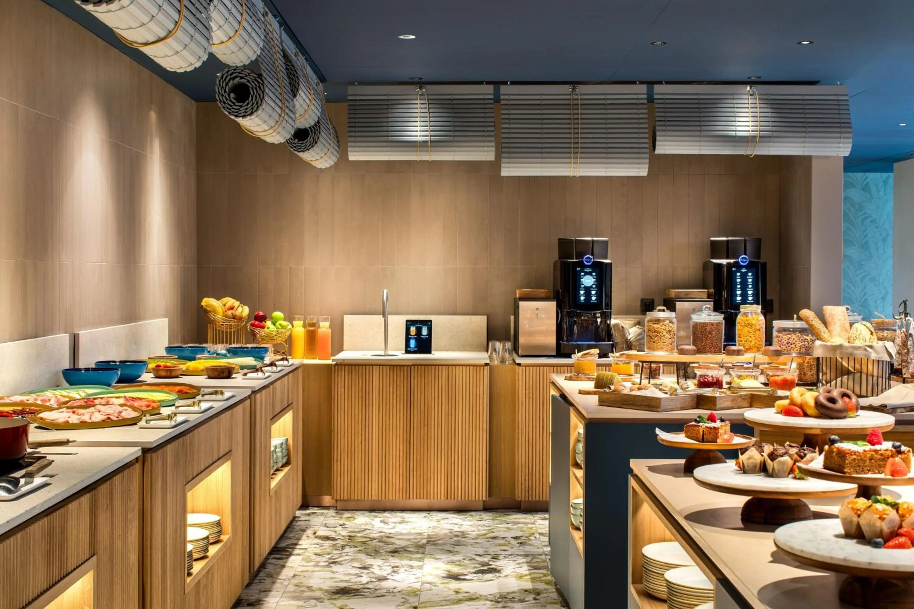 Breakfast in Labtwentytwo Barcelona, a Tribute Portfolio Hotel