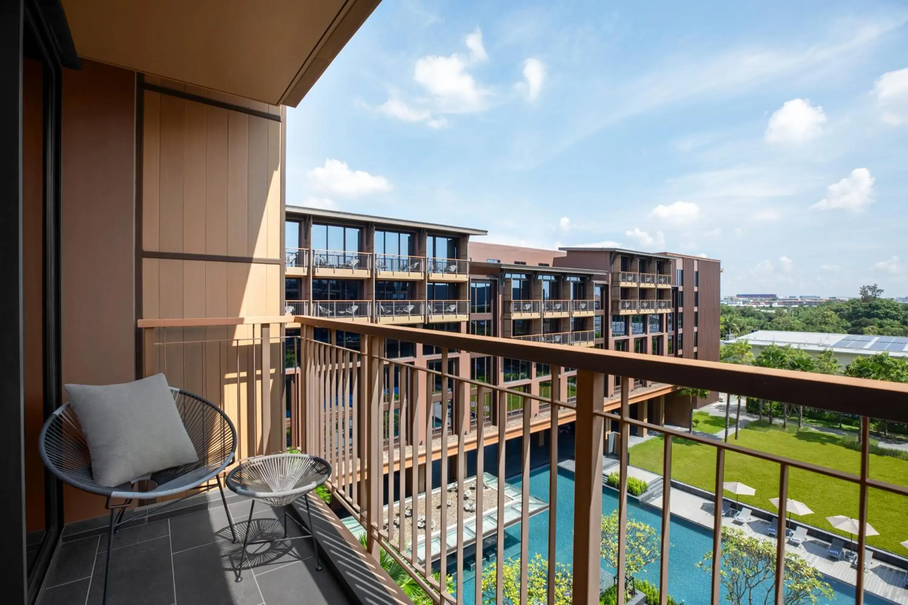 Deluxe with Two Double Beds with Balcony in Courtyard by Marriott Bangkok Suvarnabhumi Airport Deluxe with Two Double Beds with Balcony in Courtyard by Marriott Bangkok Suvarnabhumi Airport