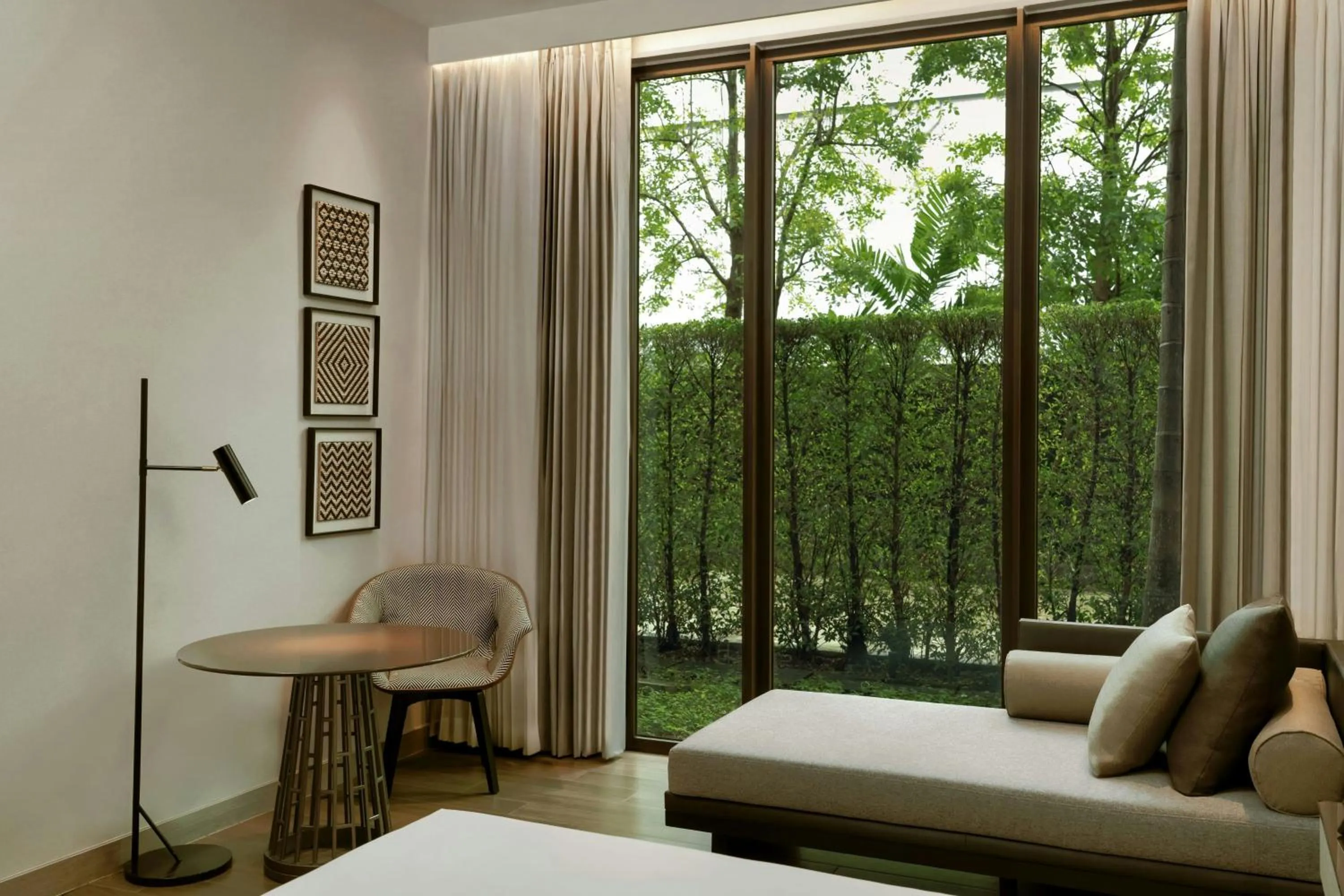 Photo of the whole room, Bed in Courtyard by Marriott Bangkok Suvarnabhumi Airport