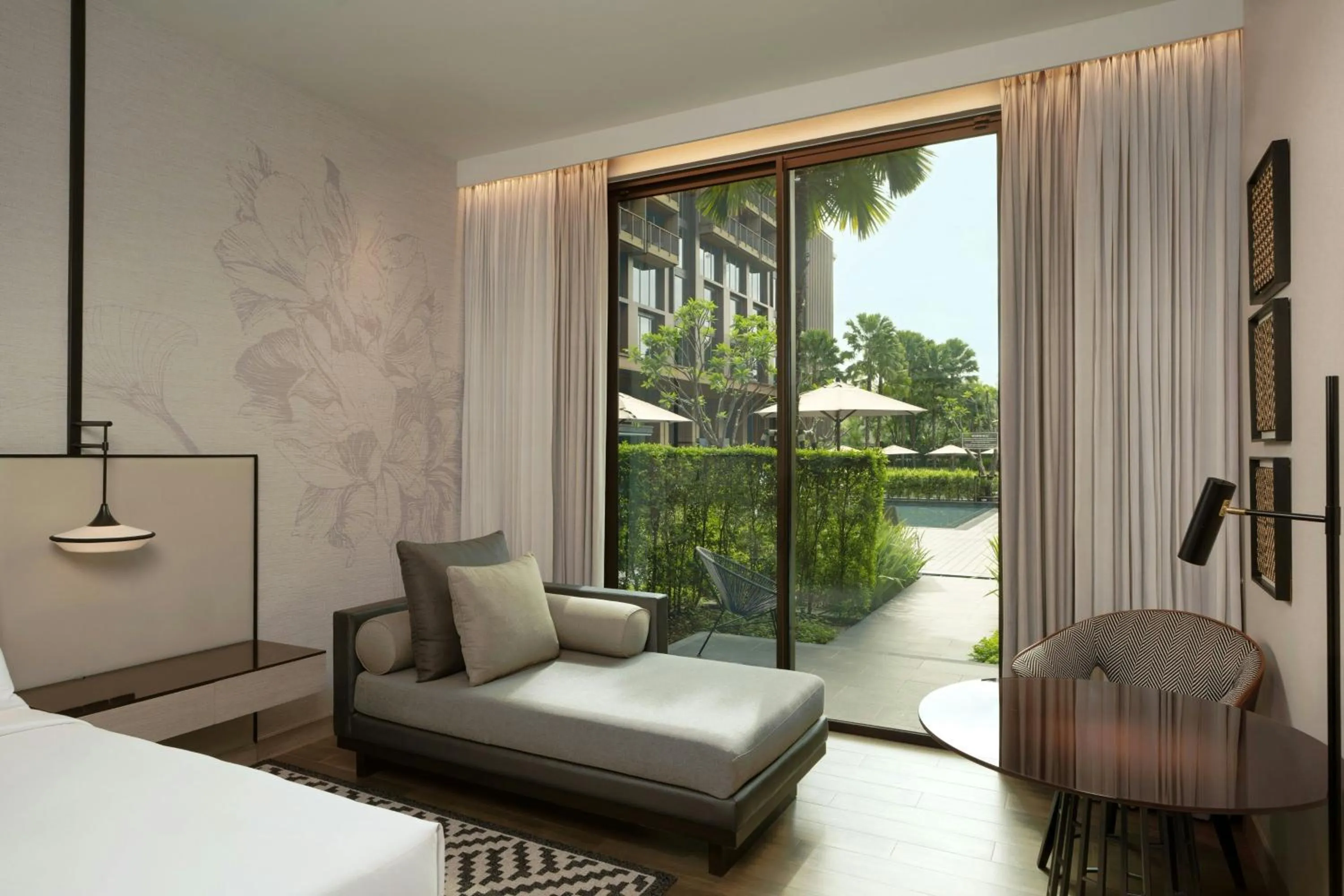 Photo of the whole room, Bed in Courtyard by Marriott Bangkok Suvarnabhumi Airport