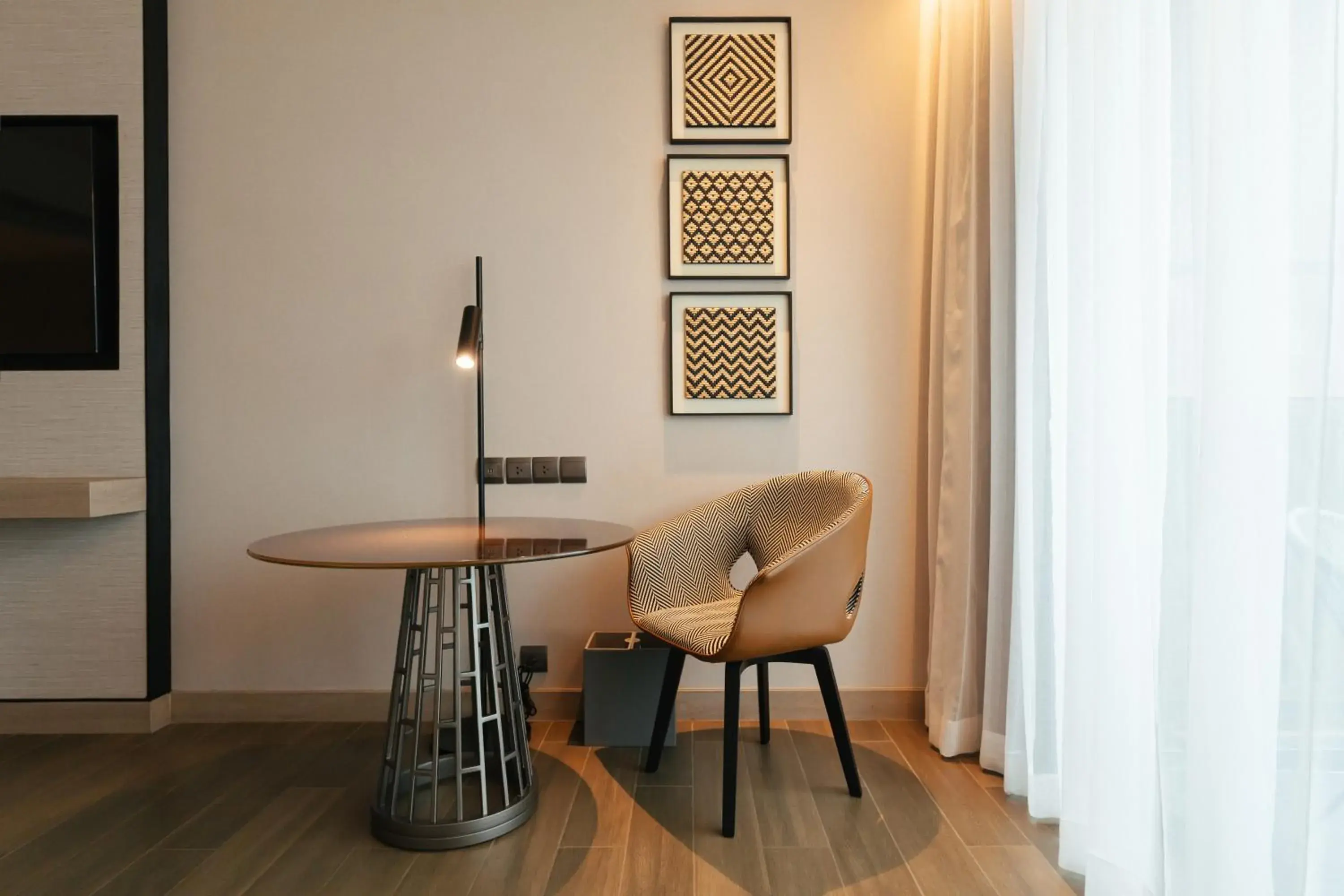 Deluxe King Room with Balcony in Courtyard by Marriott Bangkok Suvarnabhumi Airport Deluxe King Room with Balcony in Courtyard by Marriott Bangkok Suvarnabhumi Airport