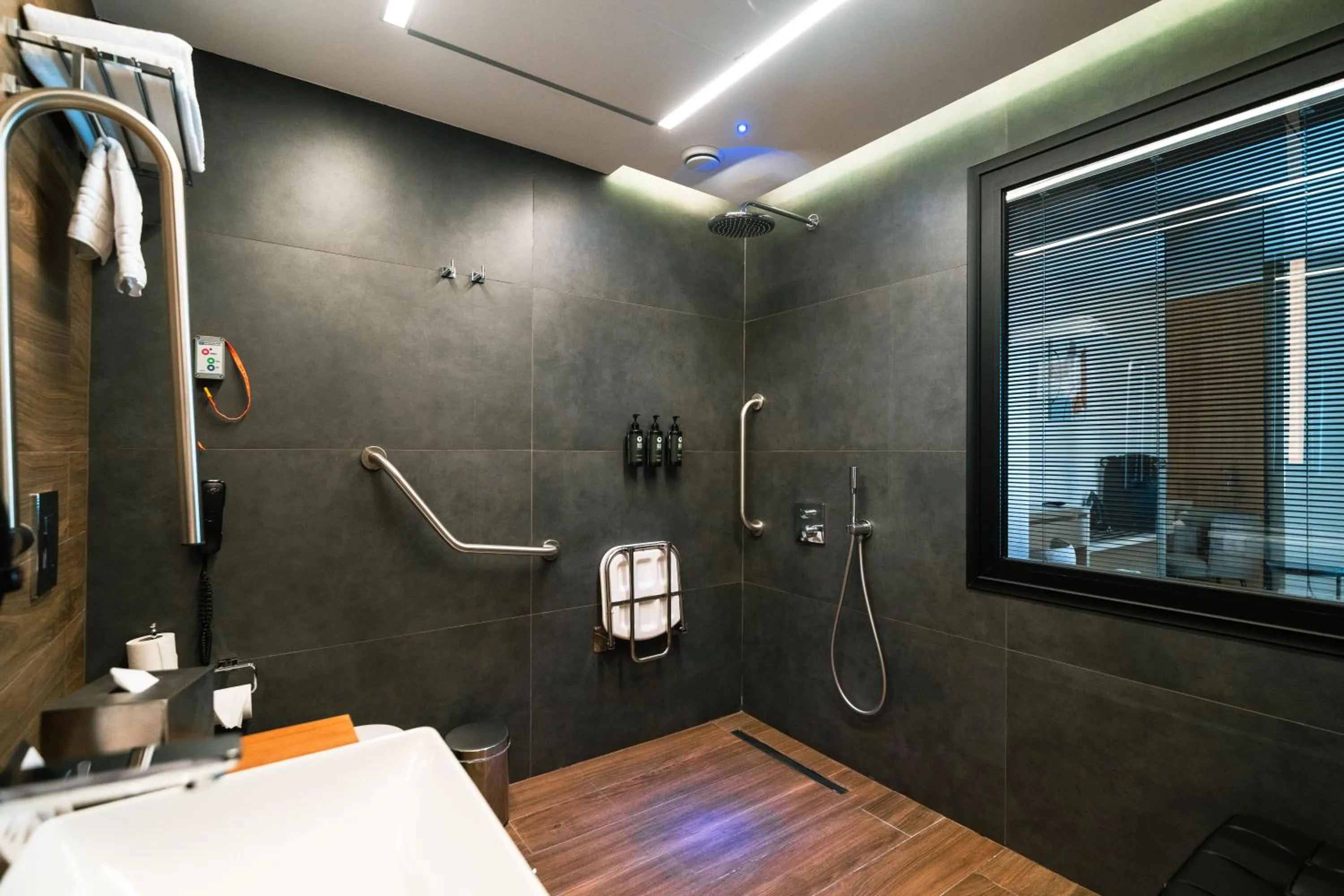 Shower in FT Lotus Thermal Hotel&SPA Trademark Collection by Wyndham