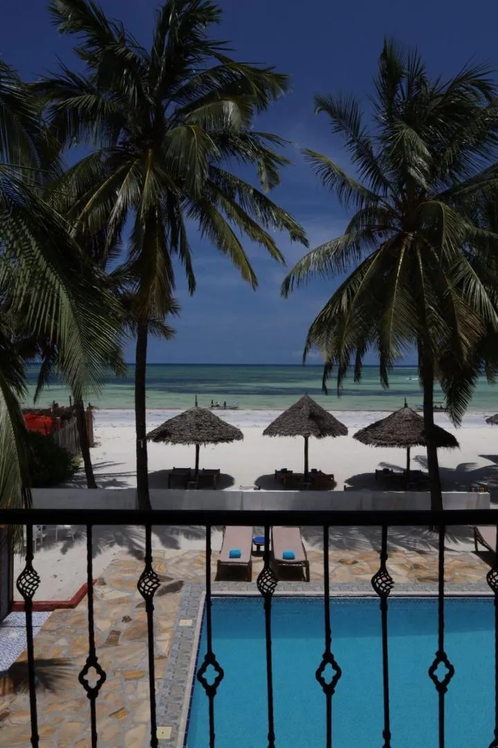 BIANCO AZZURRO Hotel & Restaurant