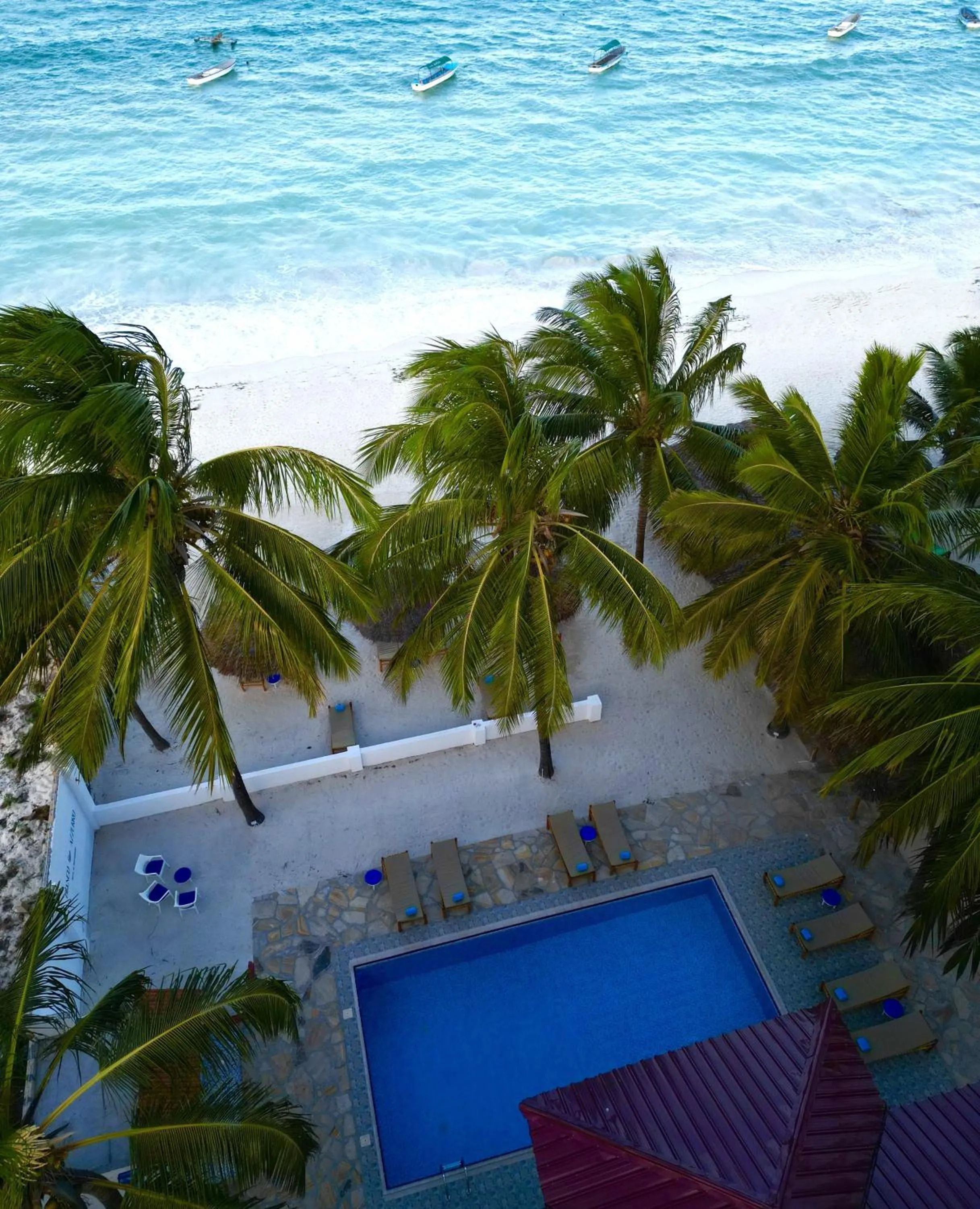 Swimming pool in BIANCO AZZURRO Hotel & Restaurant
