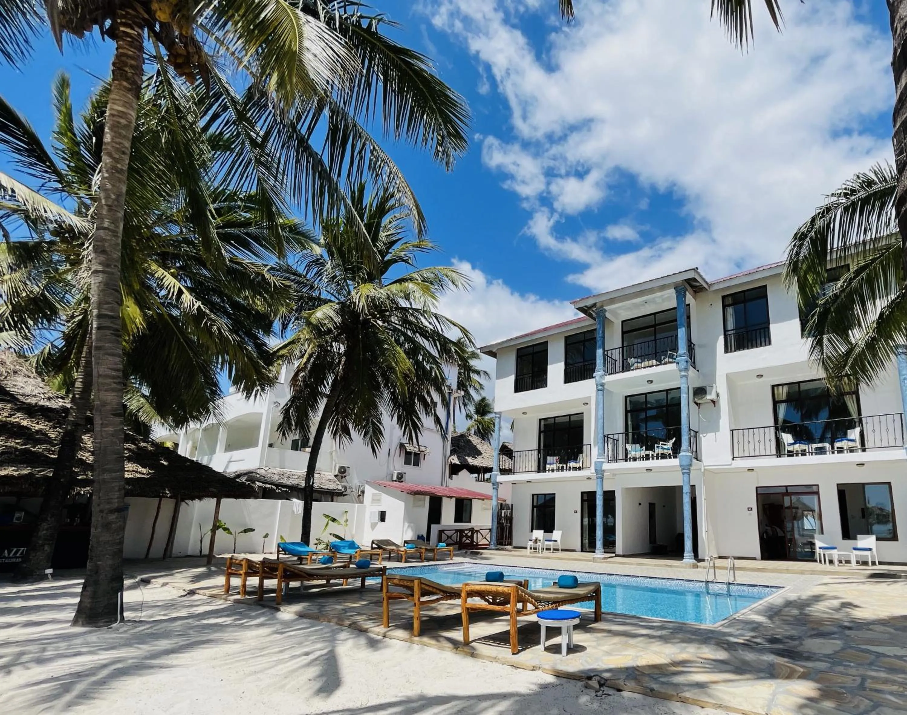 BIANCO AZZURRO Hotel & Restaurant