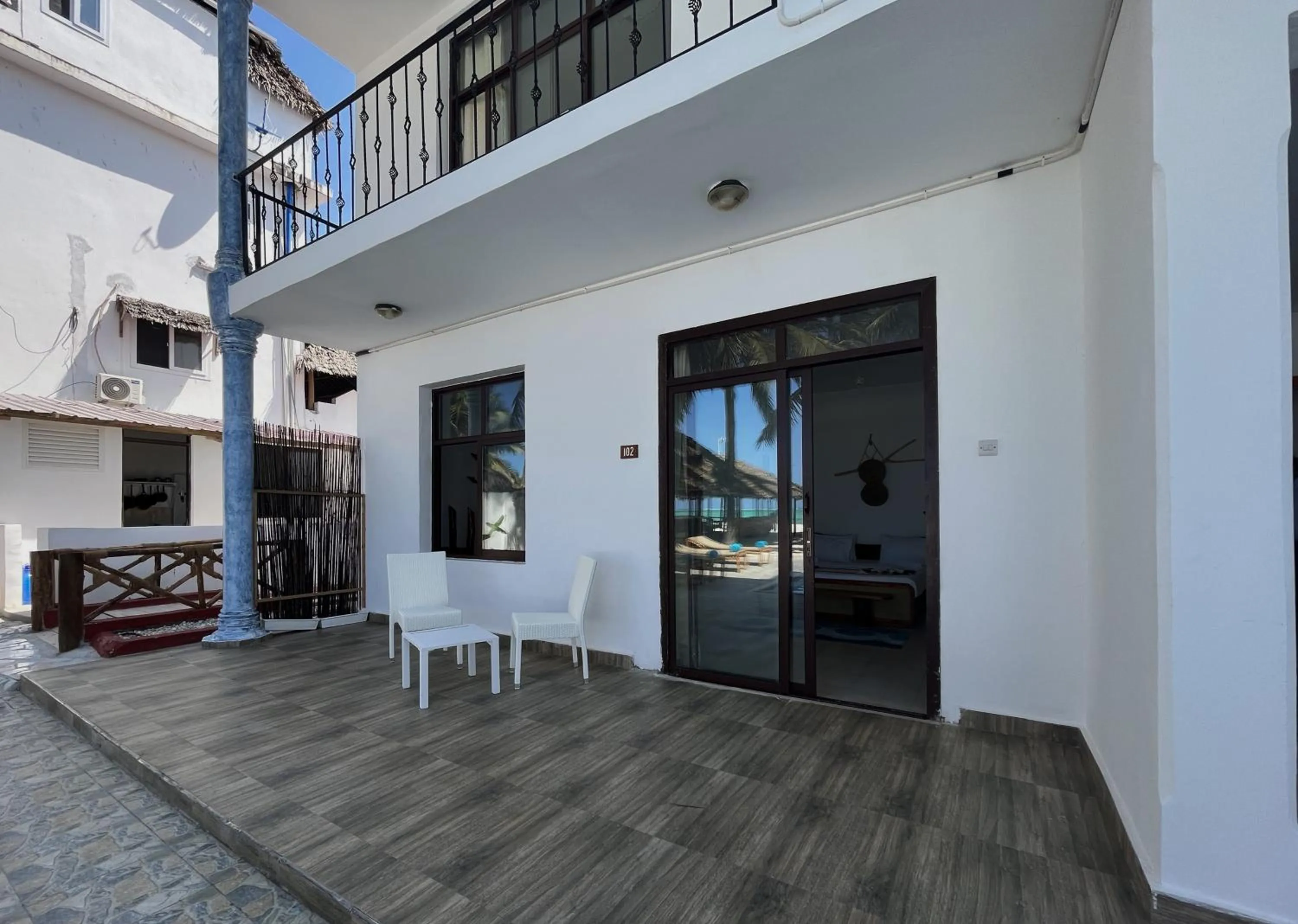 BIANCO AZZURRO Hotel & Restaurant