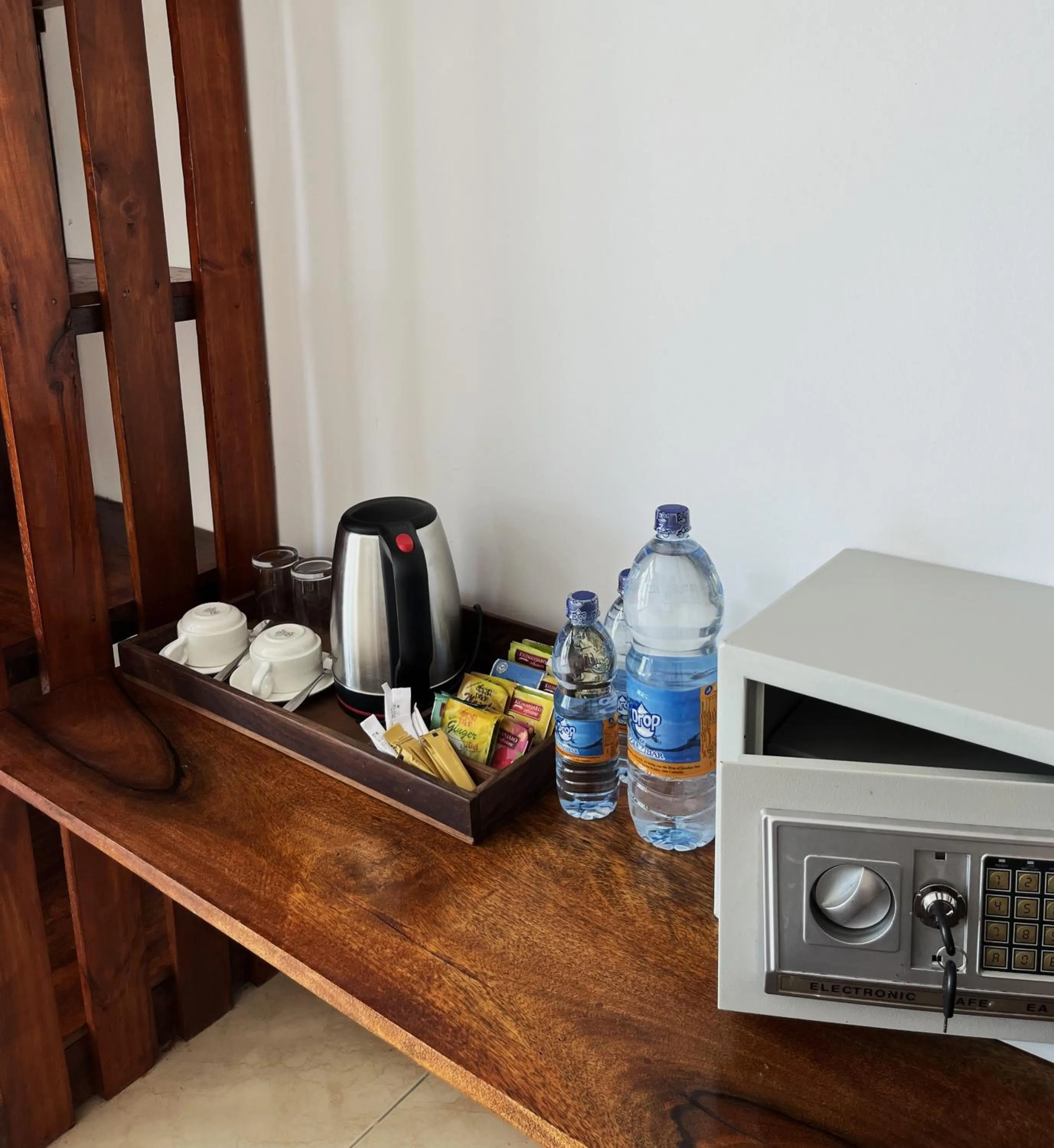 BIANCO AZZURRO Hotel & Restaurant