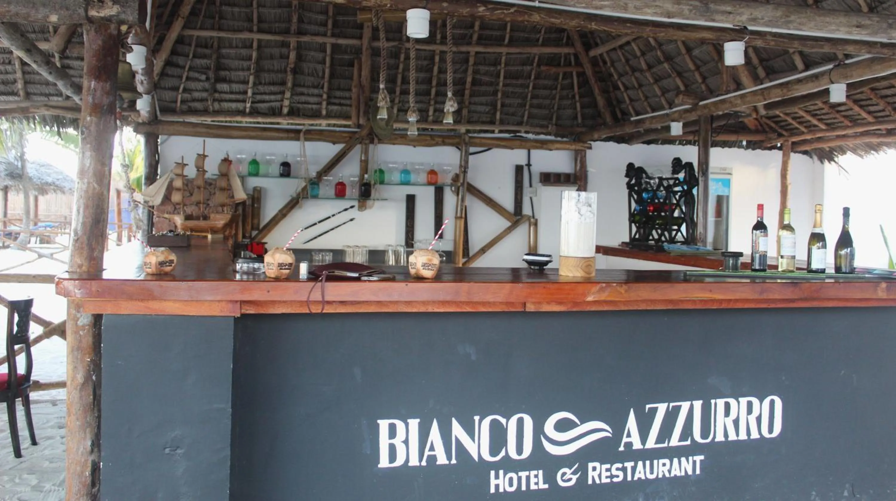 BIANCO AZZURRO Hotel & Restaurant