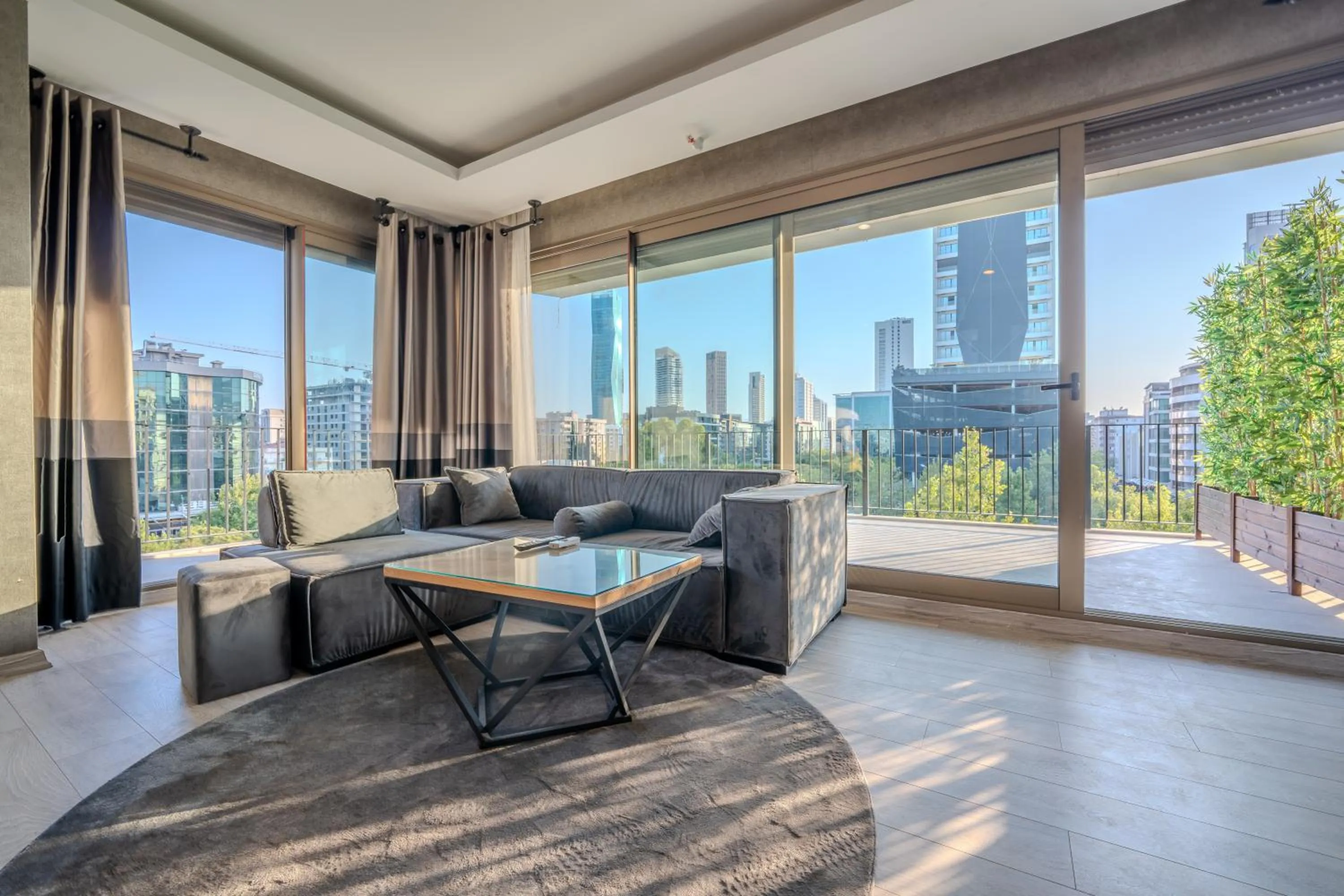 Day in Marlen Hotel Bayraklı