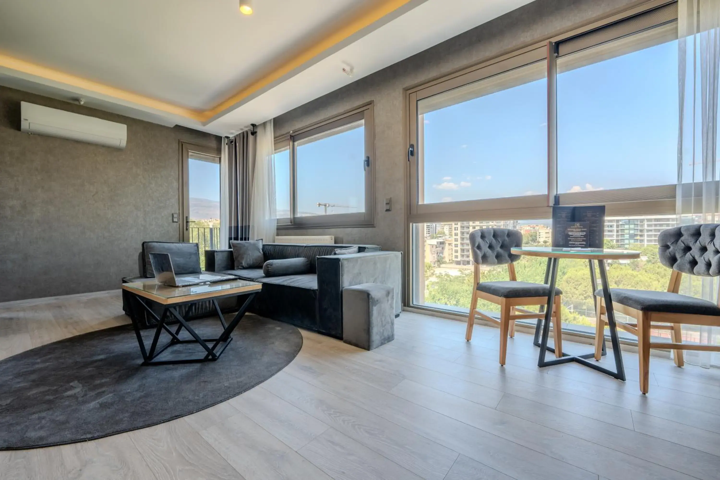 Suite - single occupancy in Marlen Hotel Bayraklı Suite - single occupancy in Marlen Hotel Bayraklı