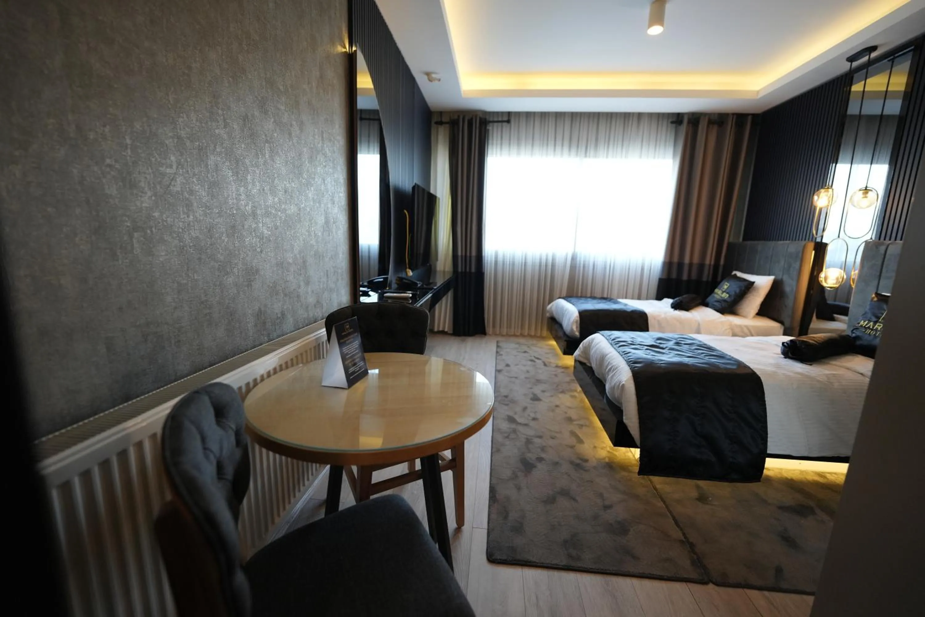 Photo of the whole room, Bed in Marlen Hotel Bayraklı