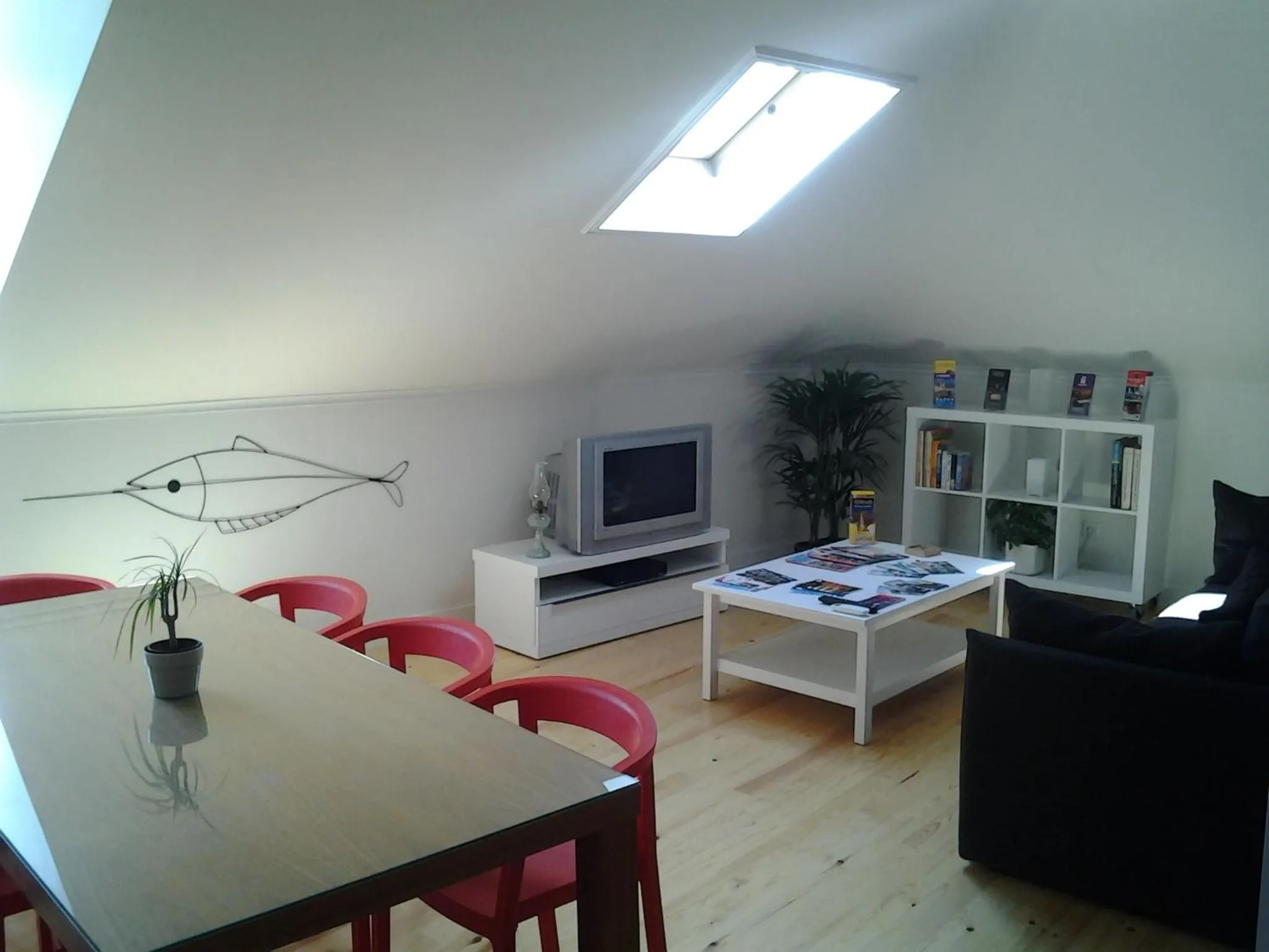 Communal lounge/ TV room in Sincerely Lisboa