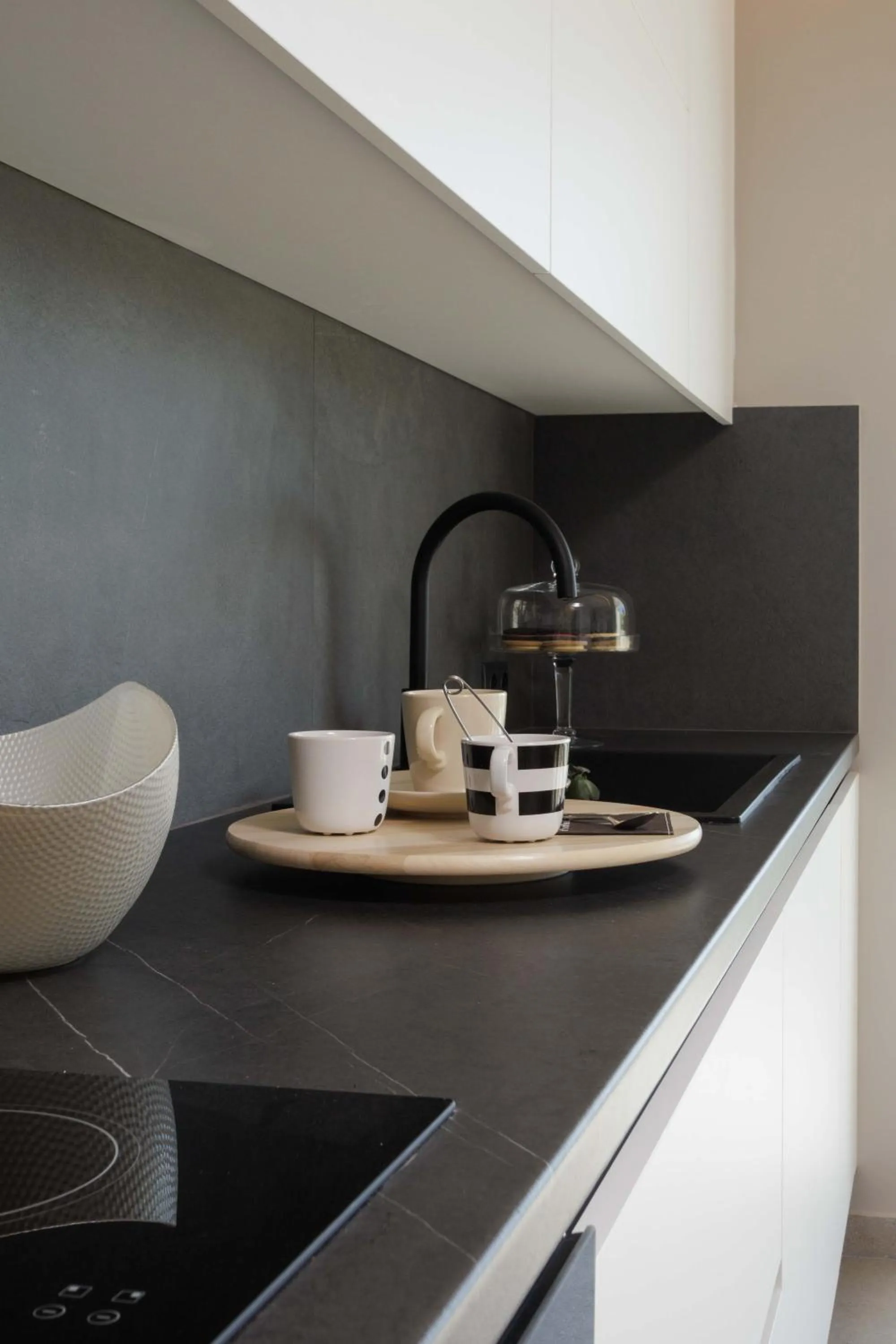 Coffee/tea facilities in Sunshine Suite by Athens Riviera Suites