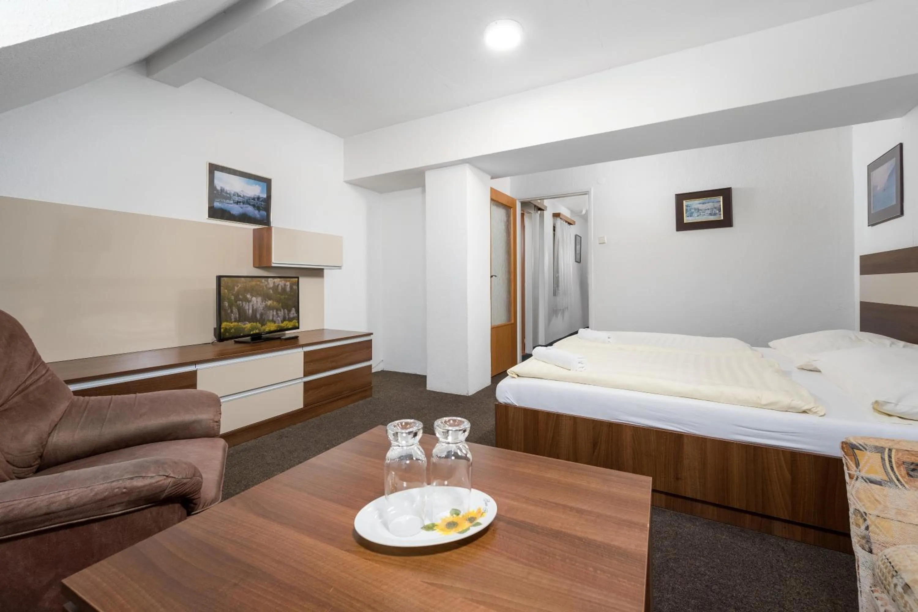 Living room, Bed in Horský Hotel Jelínek