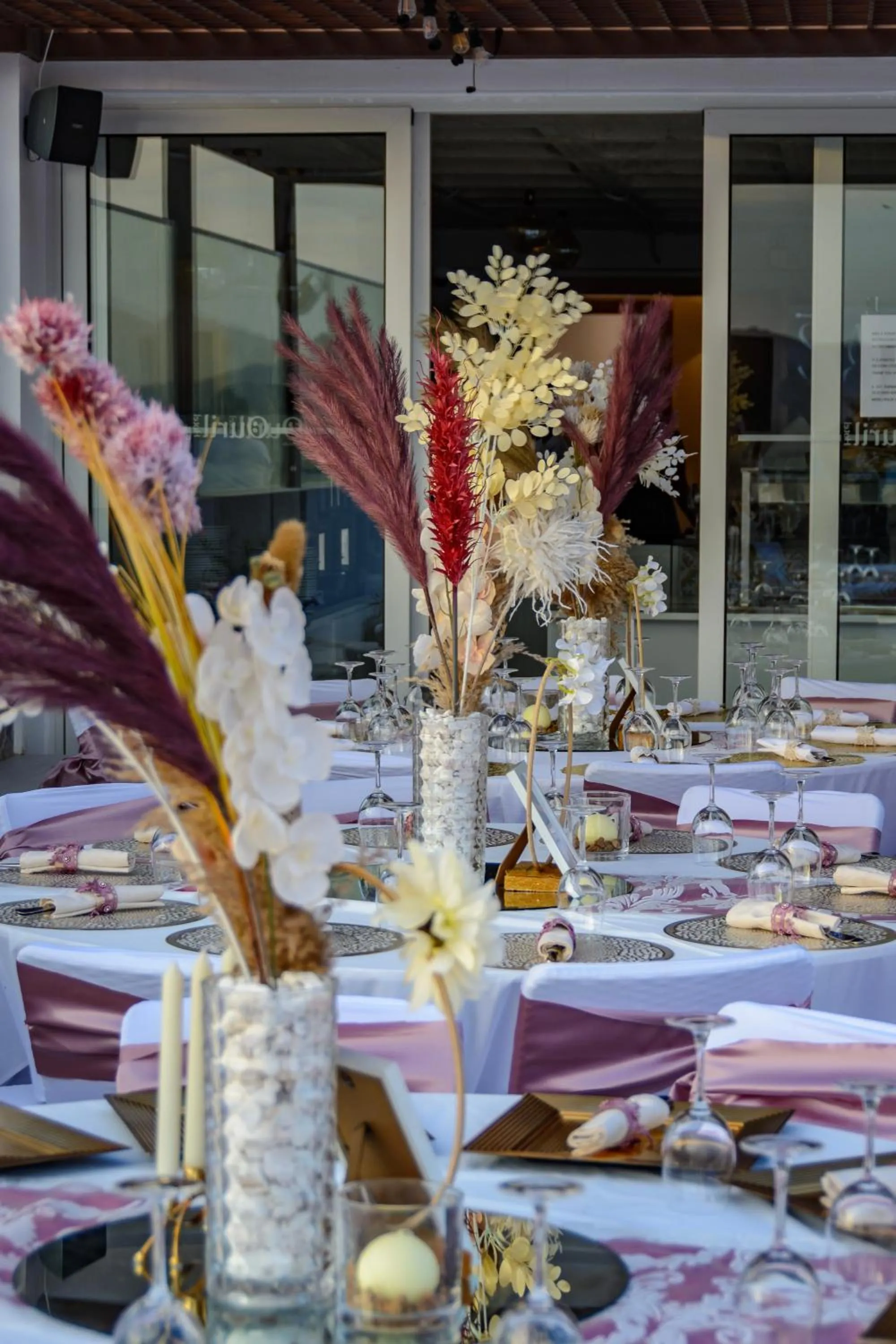 Banquet/Function facilities in Ouril Mindelo