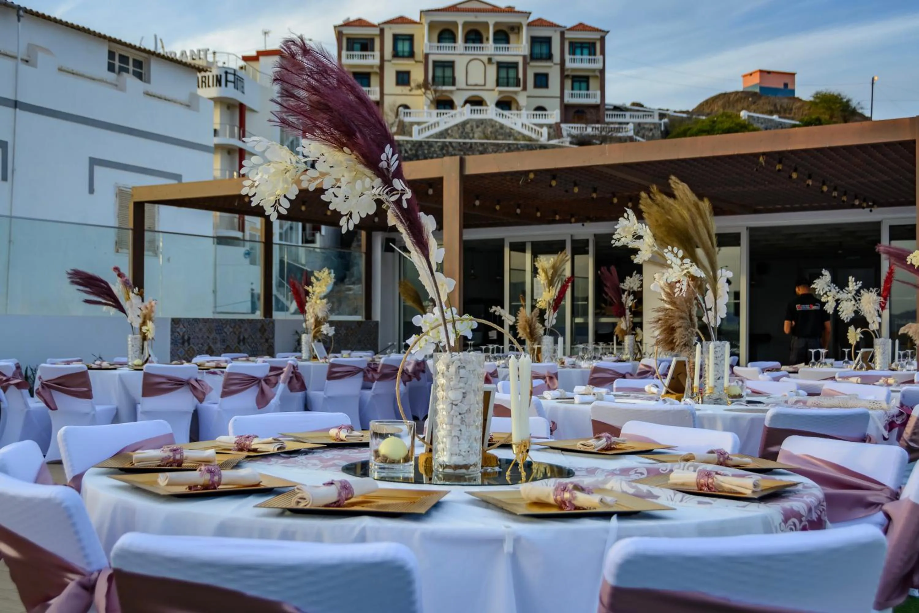 Banquet/Function facilities in Ouril Mindelo
