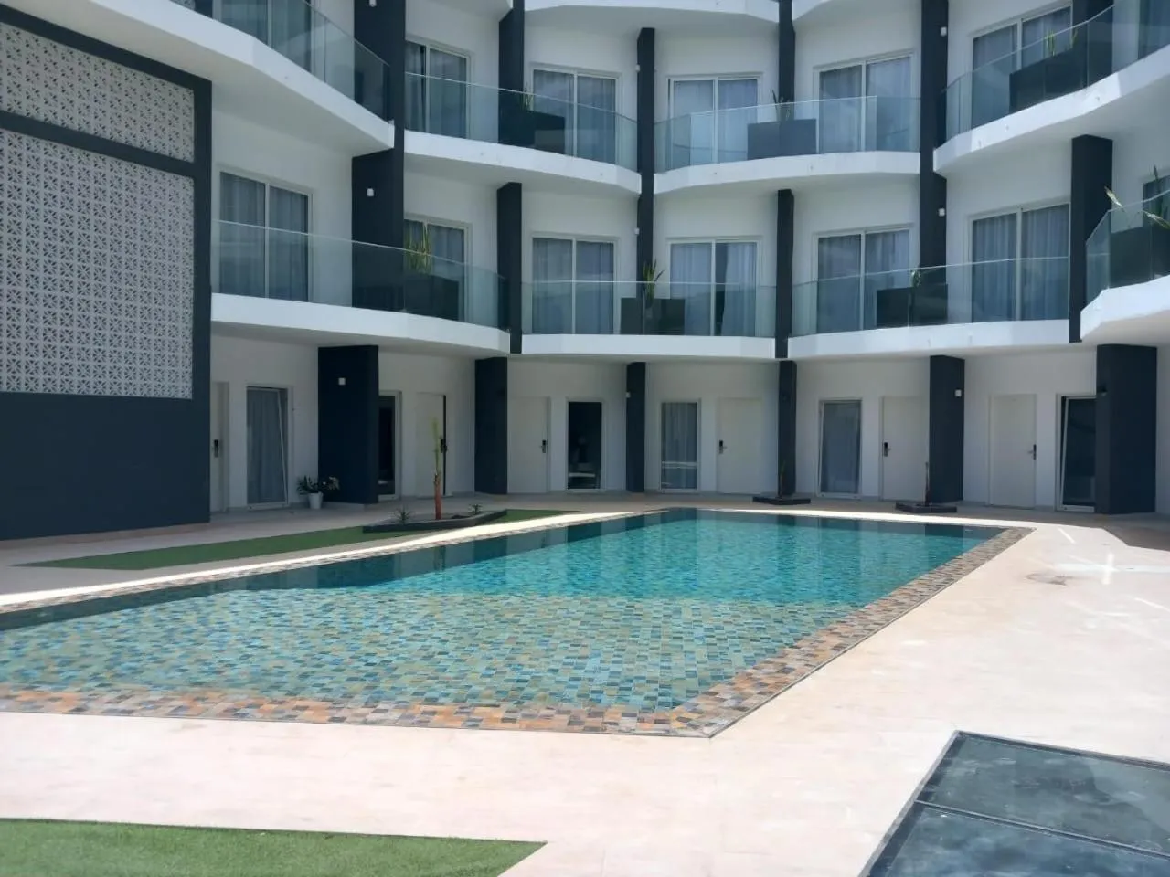 Pool view in Ouril Mindelo