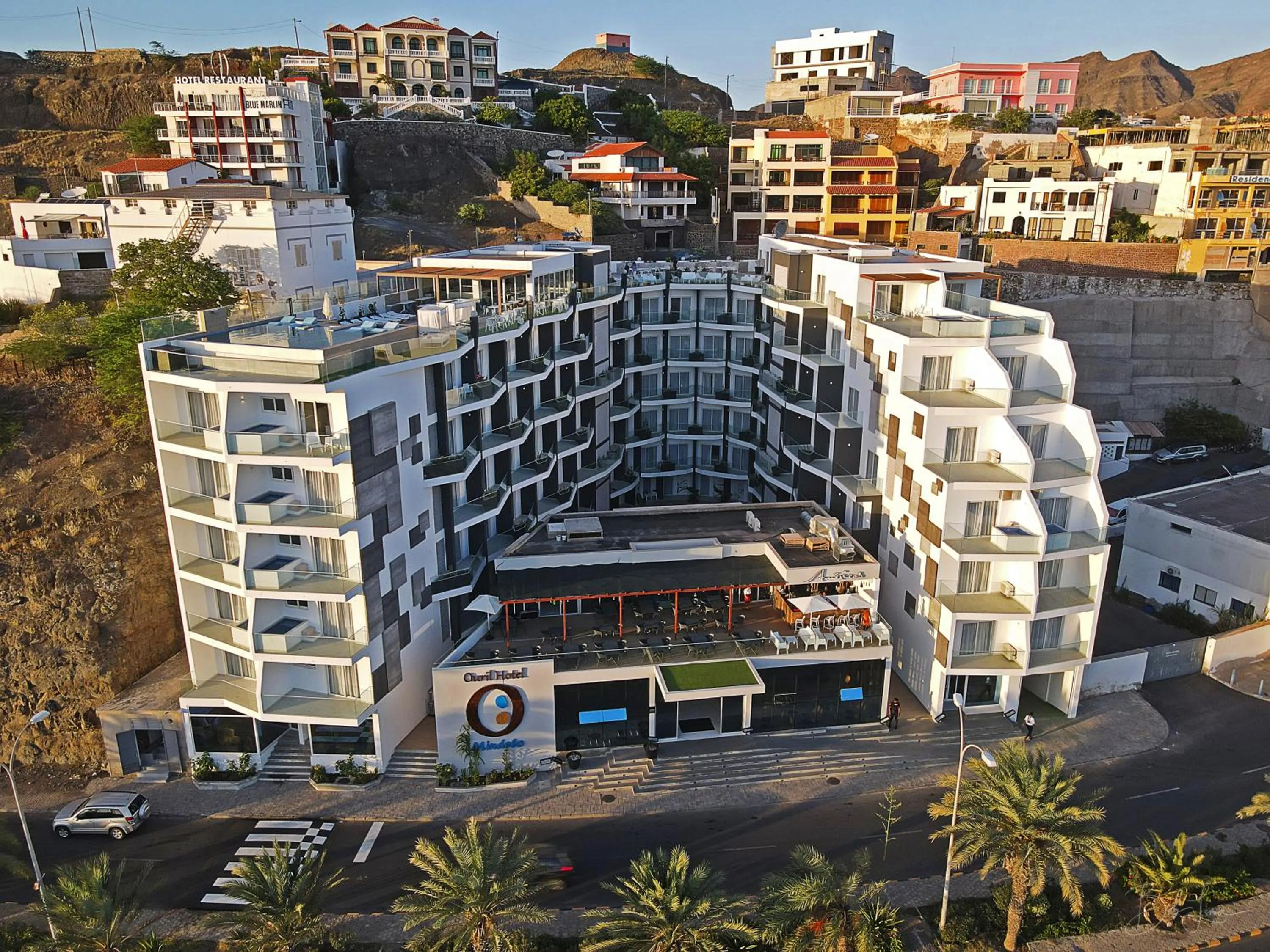 Property building in Ouril Mindelo