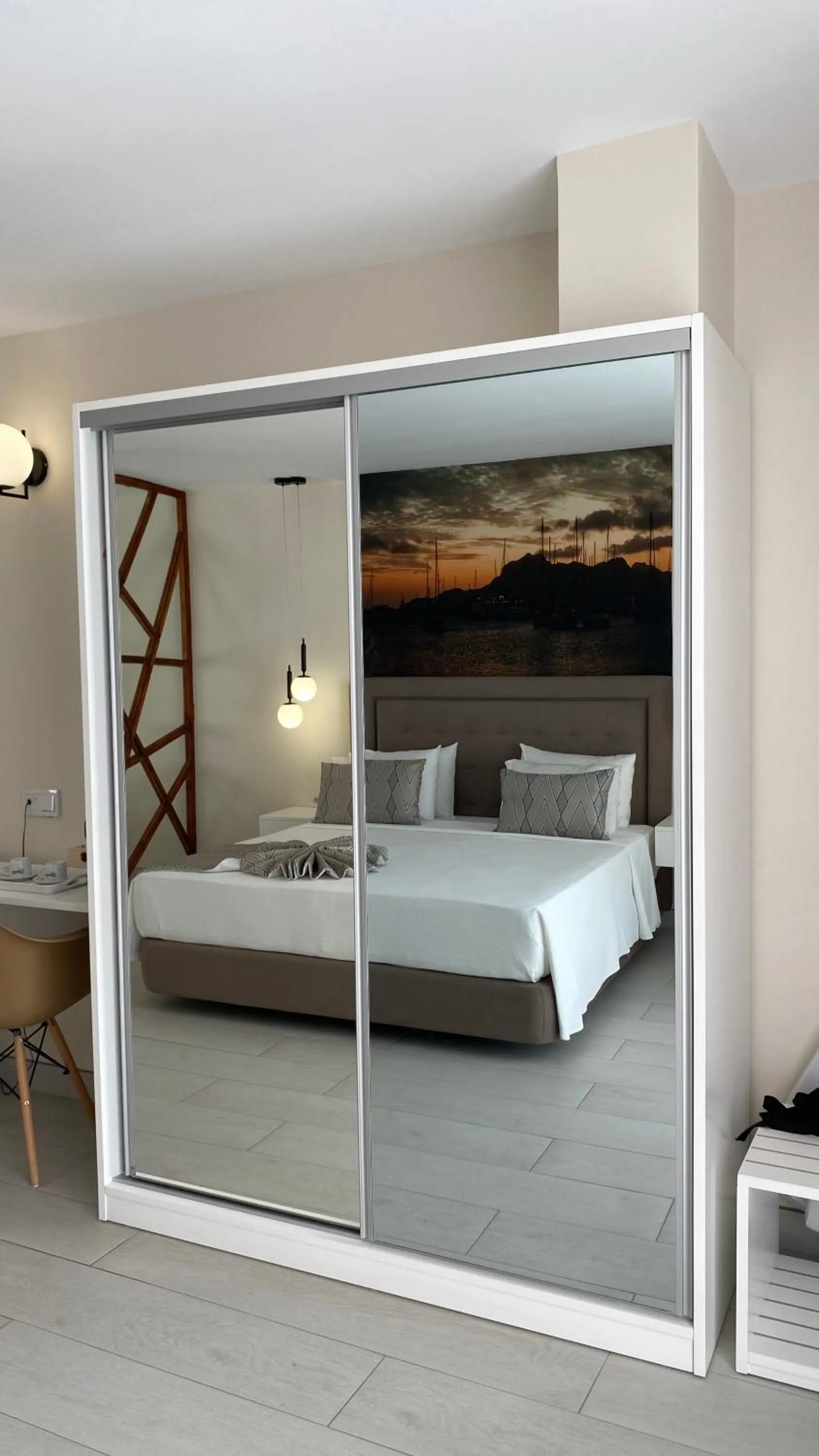 Decorative detail, Bed in Ouril Mindelo