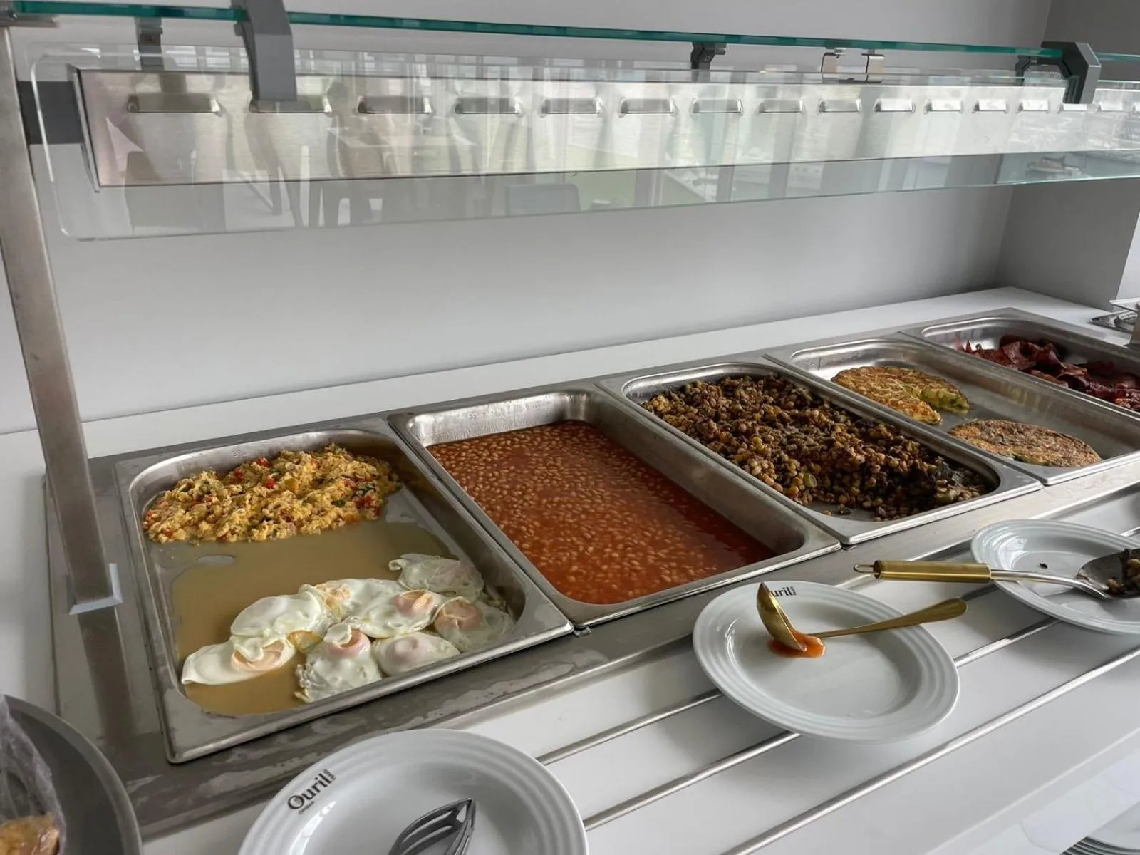 Buffet breakfast in Ouril Mindelo