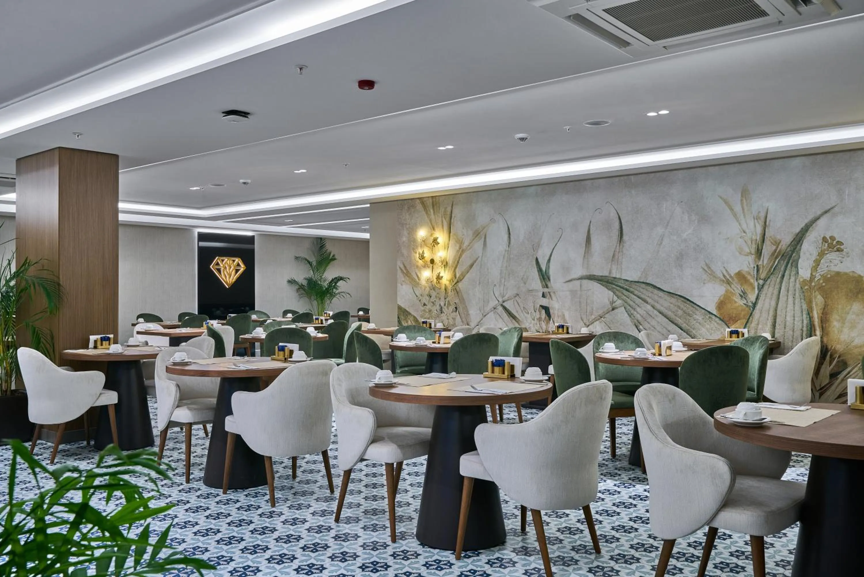 Restaurant/places to eat in Rayelin Hotel Istanbul Old City