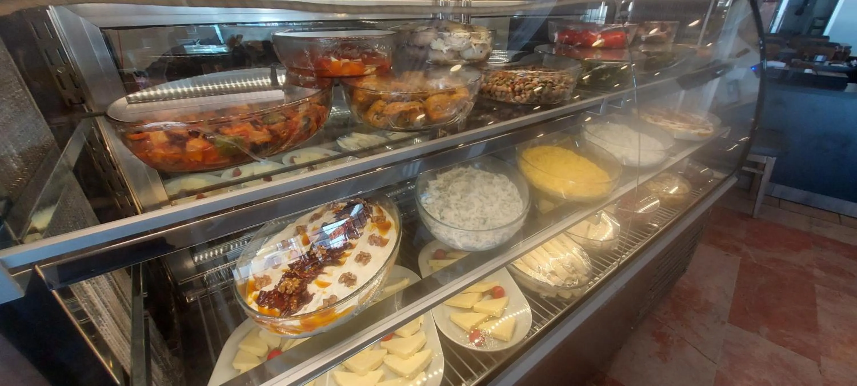 Restaurant/places to eat in Blue Port Hotel