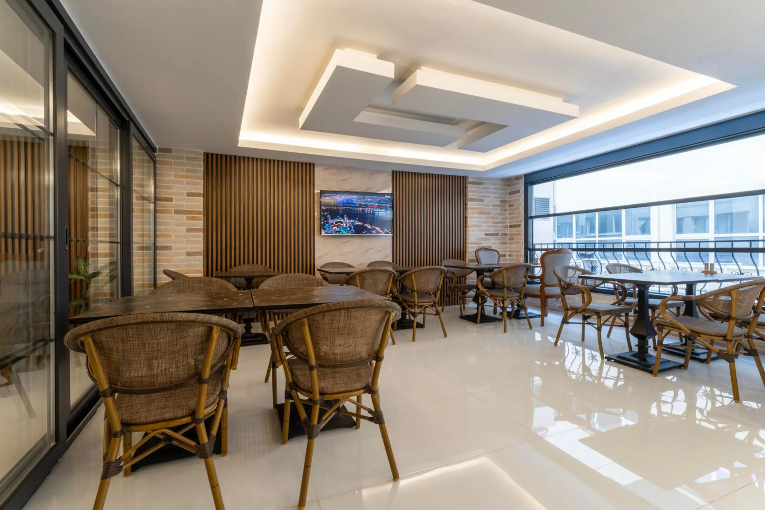 Restaurant/places to eat in Rubby Hotel Kadıköy