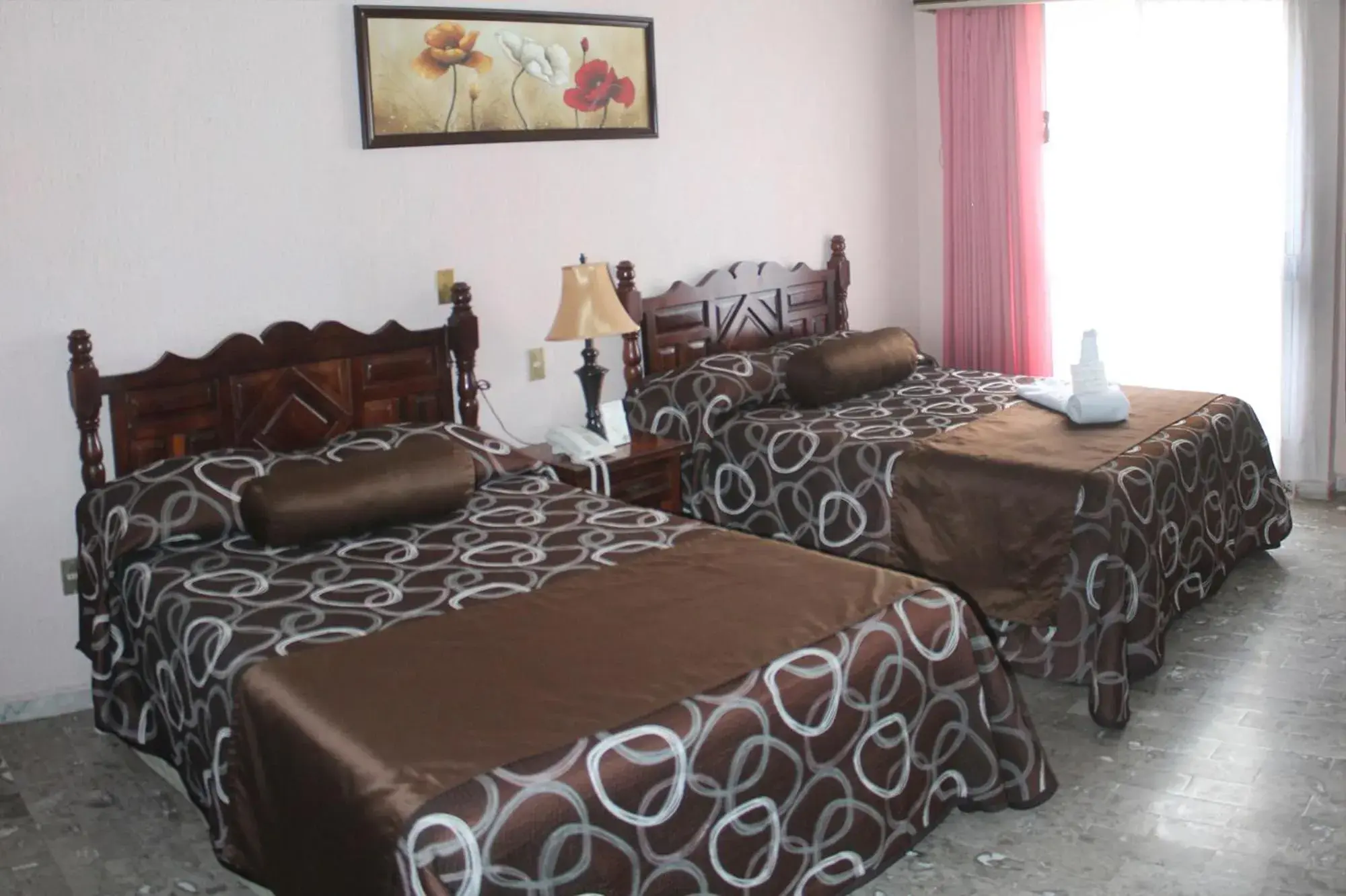 Double Room with Two Double Beds in Hotel San Jorge Double Room with Two Double Beds in Hotel San Jorge