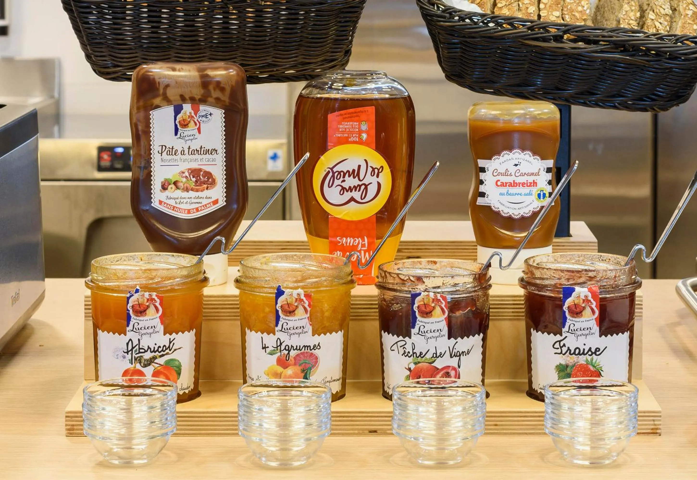 Food and drinks in B&B HOTEL Toulouse Cité de l'Espace Gonord